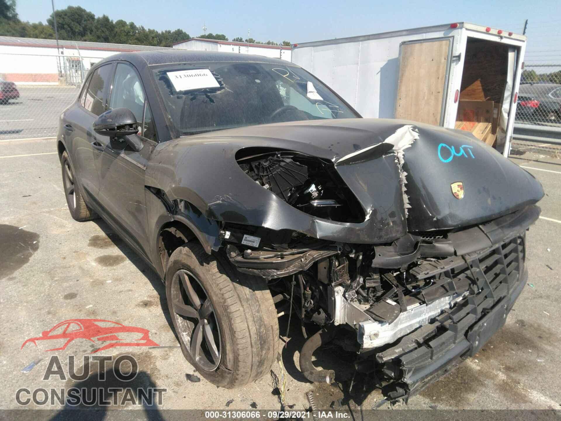 PORSCHE MACAN 2018 - WP1AA2A51JLB19732
