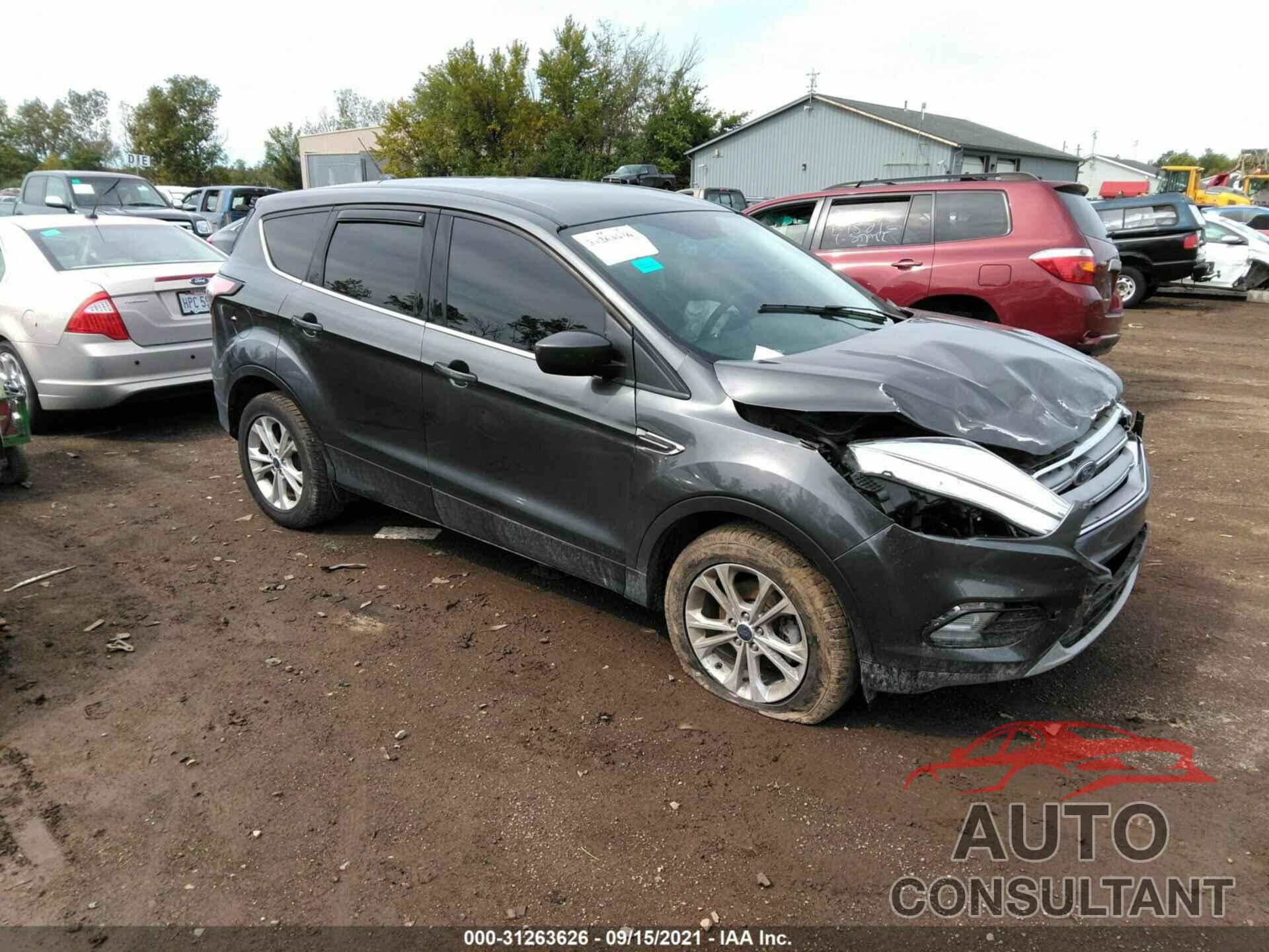 FORD ESCAPE 2017 - 1FMCU0GDXHUE52550