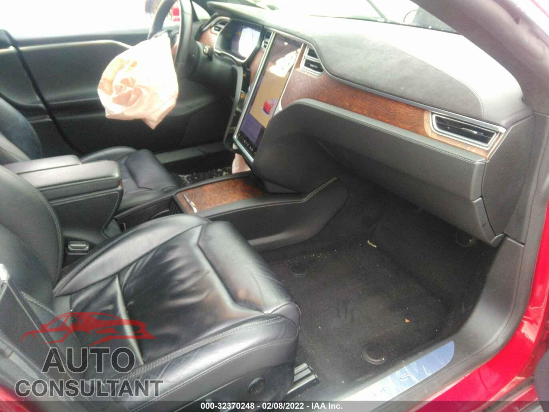 TESLA MODEL S 2017 - 5YJSA1E24HF200348