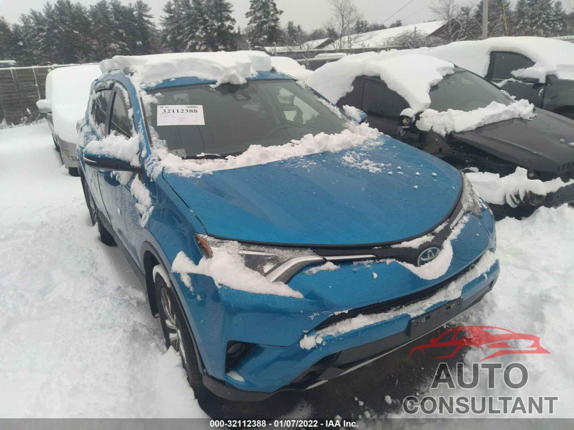 TOYOTA RAV4 2018 - JTMRJREV1JD224109
