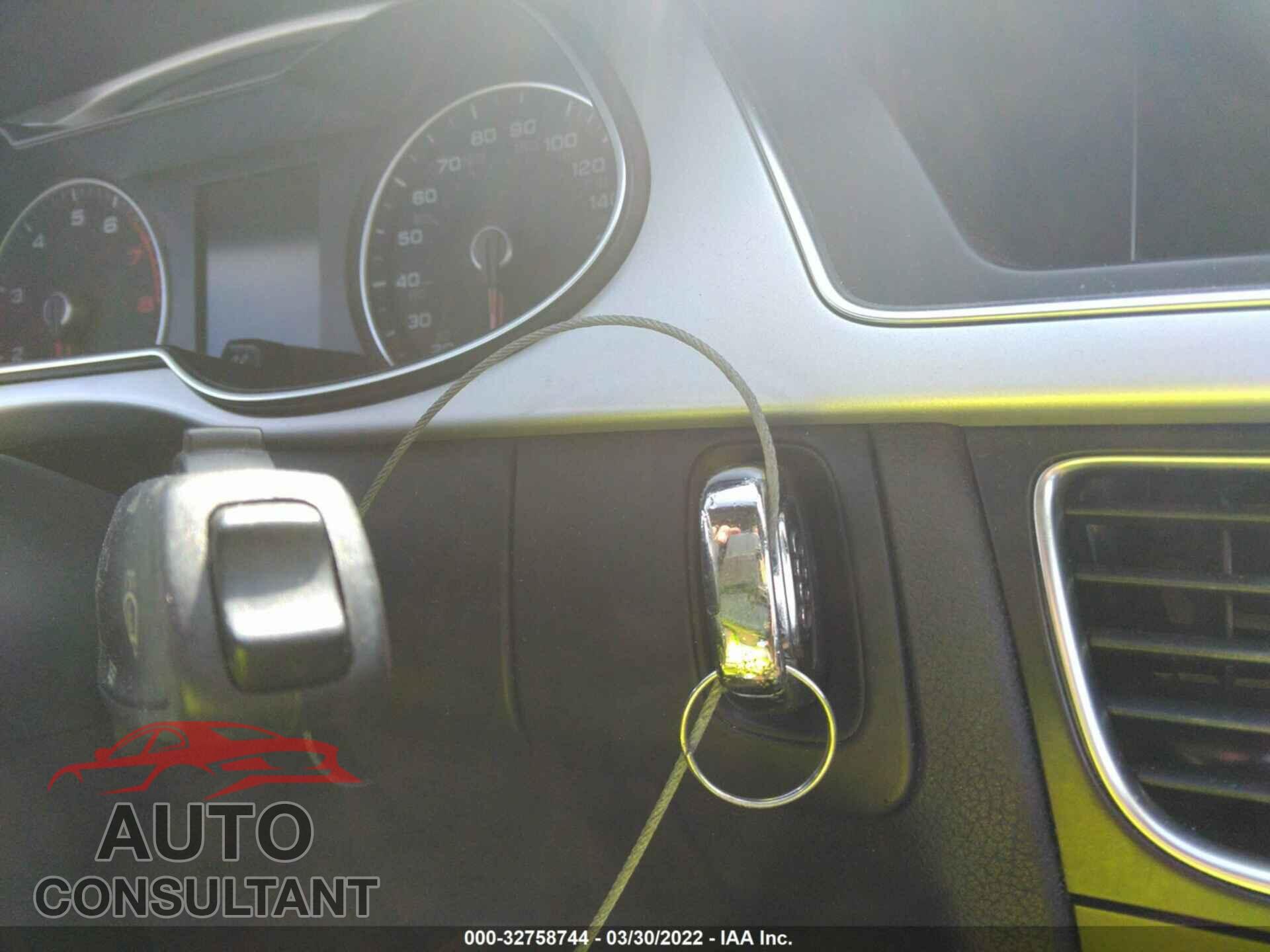 AUDI A4 2016 - WAUFFBFL1GN003540