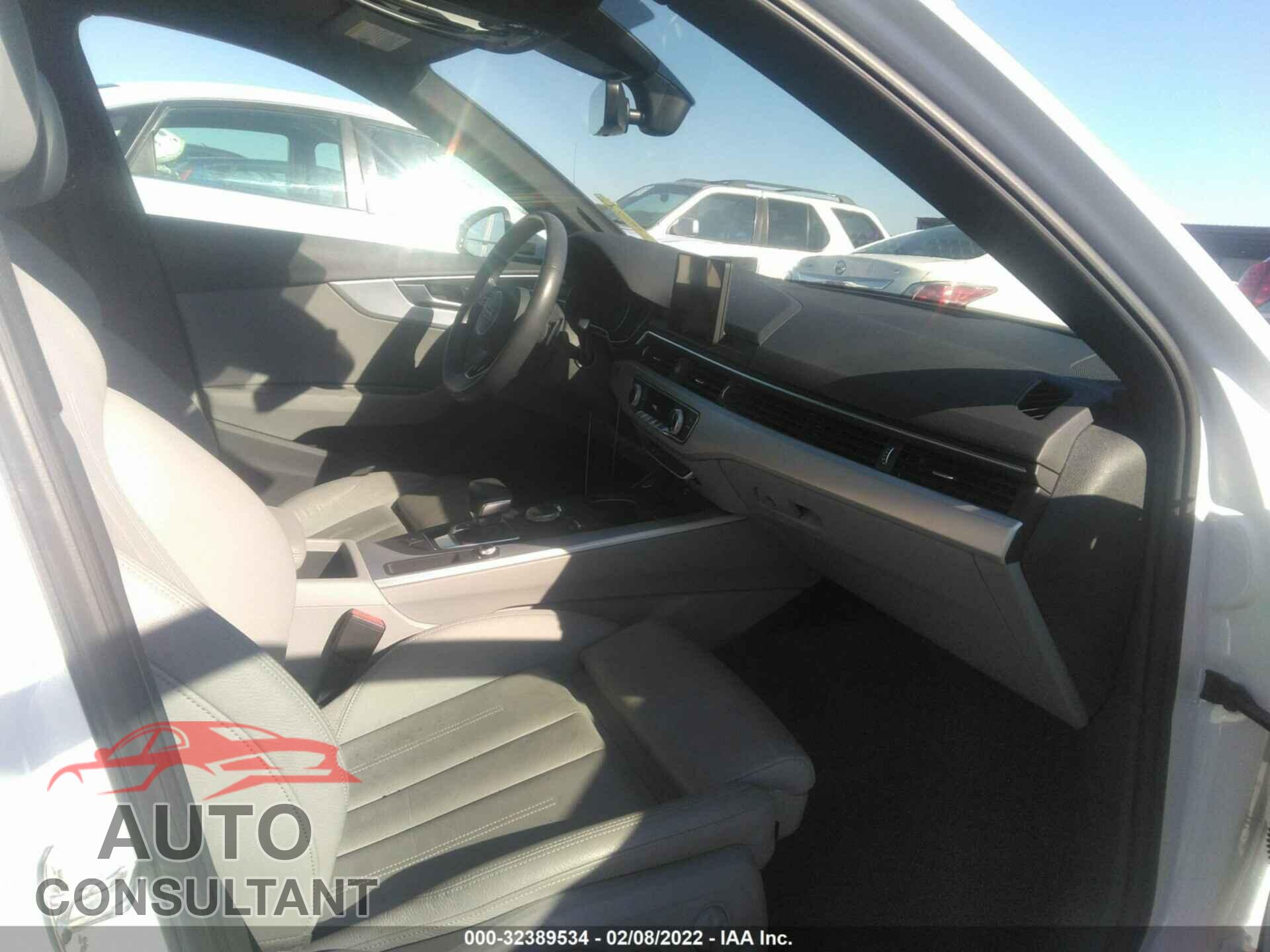 AUDI A4 2019 - WAUGMAF44KN011363