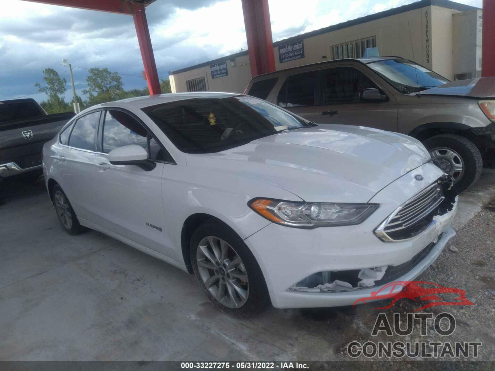 FORD FUSION 2017 - 3FA6P0LU4HR381311