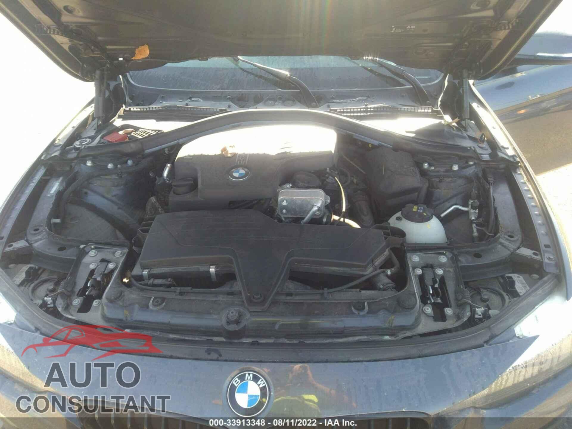 BMW 3 SERIES 2016 - WBA8E3G52GNU00174