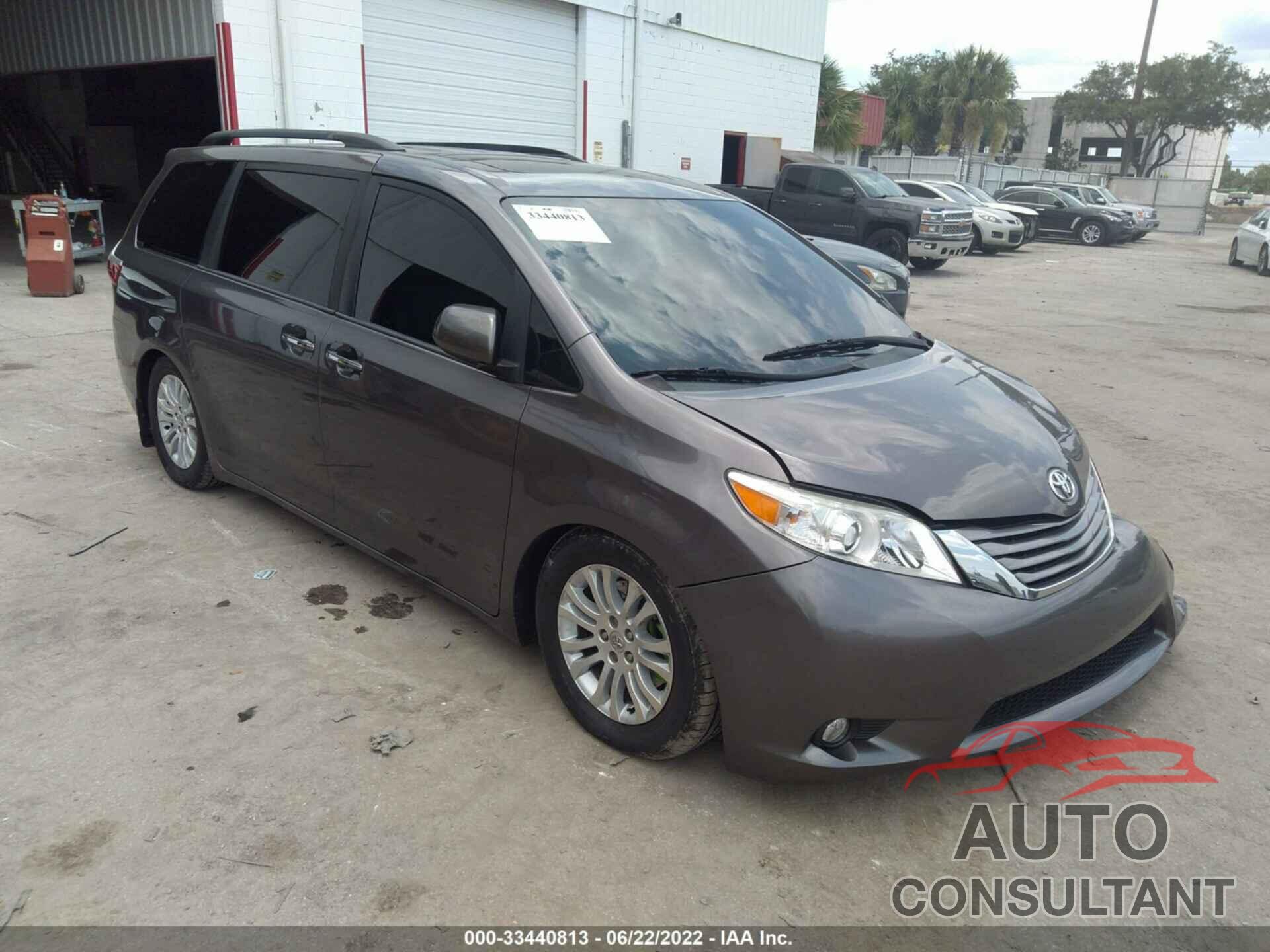 TOYOTA SIENNA 2016 - 5TDYK3DC7GS718896