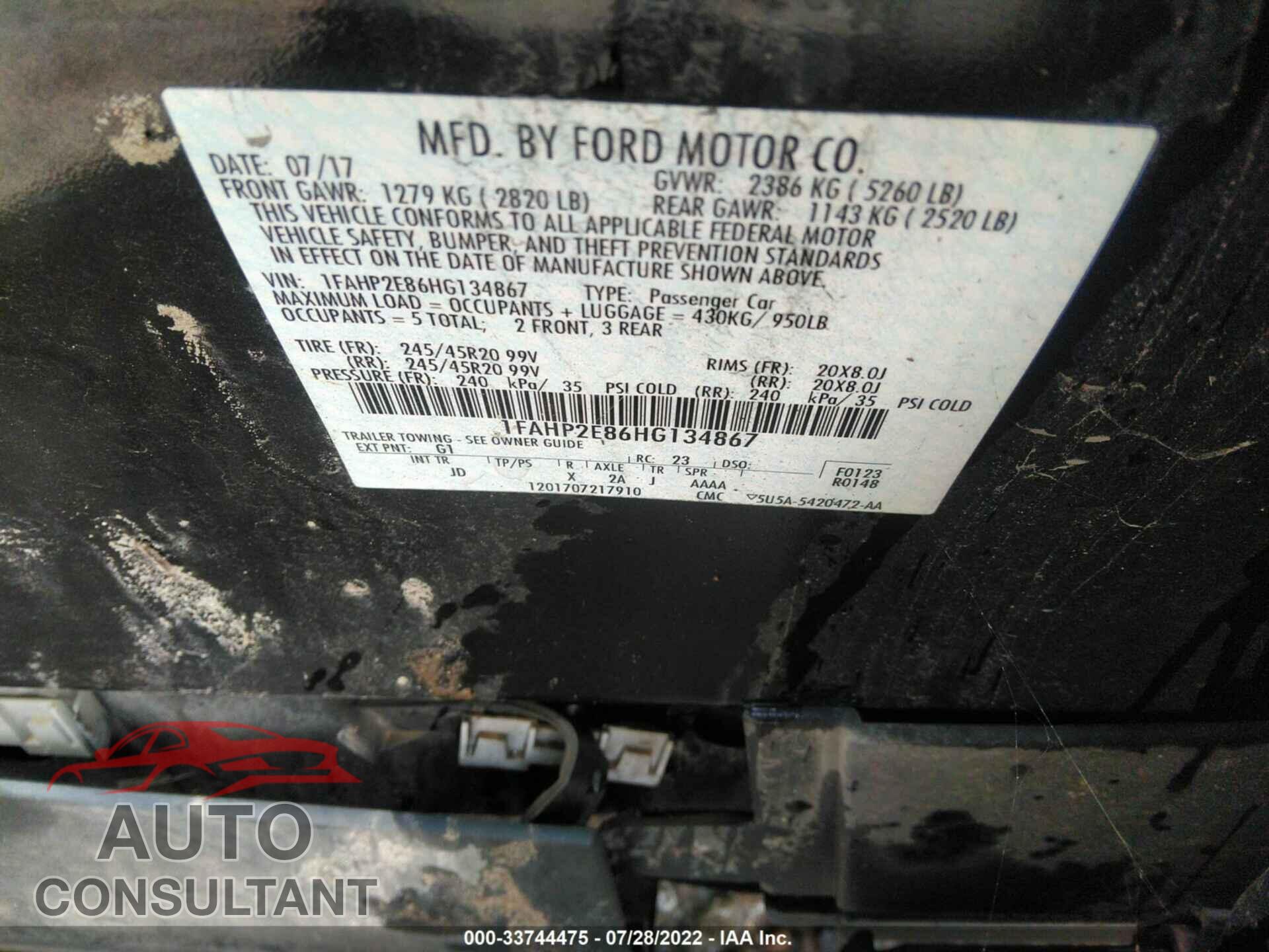 FORD TAURUS 2017 - 1FAHP2E86HG134867