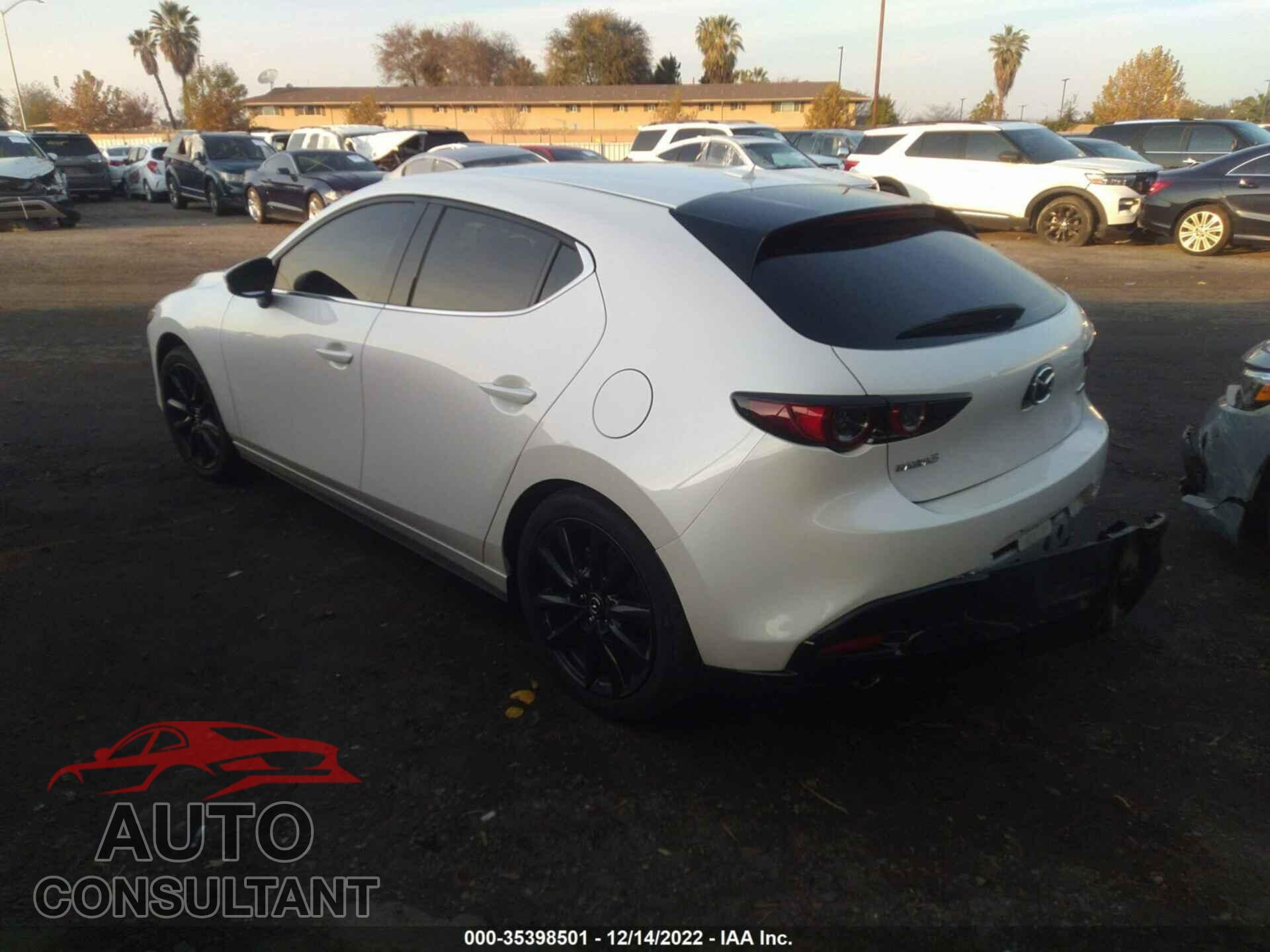 MAZDA MAZDA3 HATCHBACK 2021 - JM1BPAML6M1306425