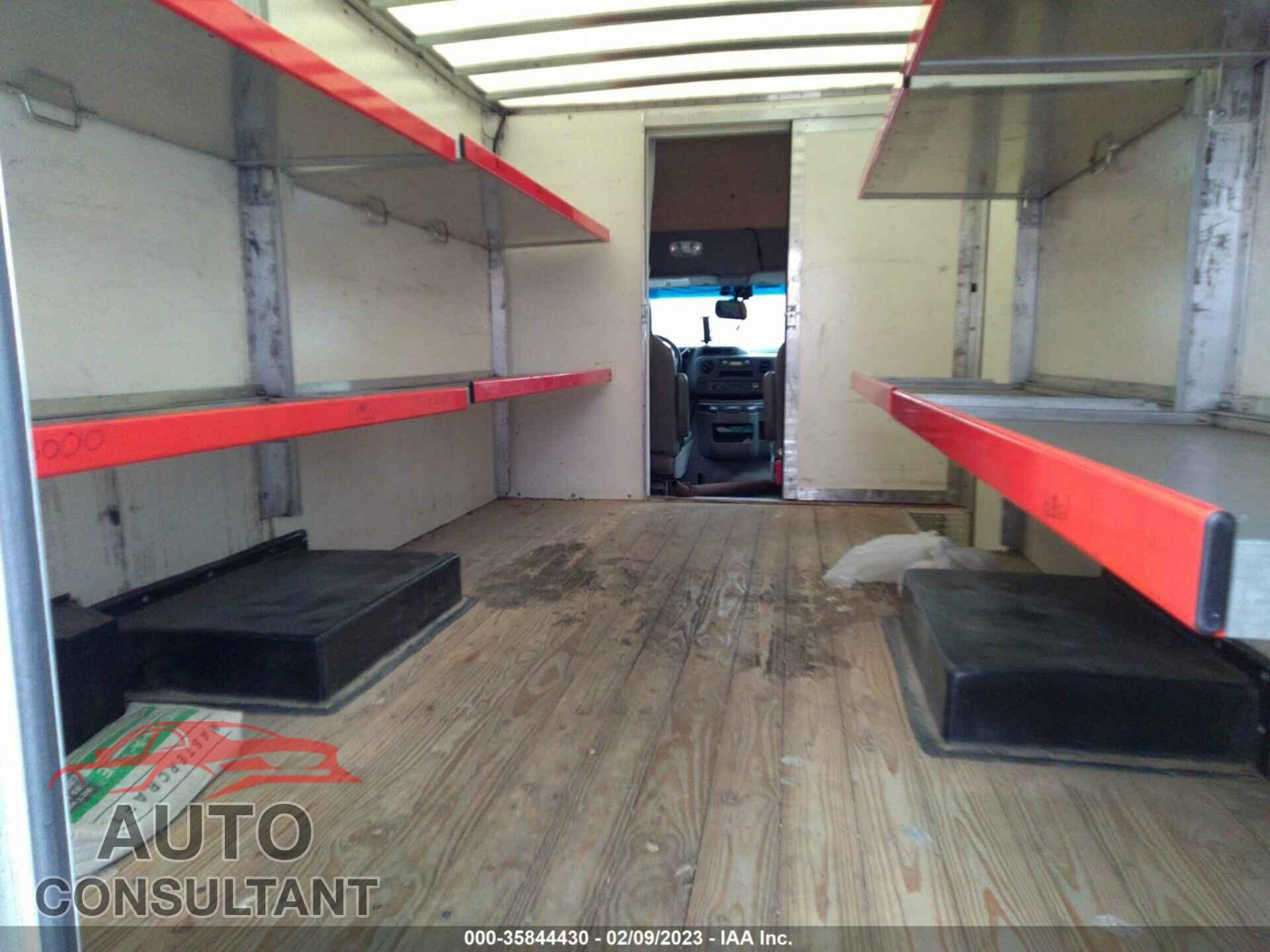 FORD E-350 CUTAWAY 2021 - 1FDWE3FK3MDC40448