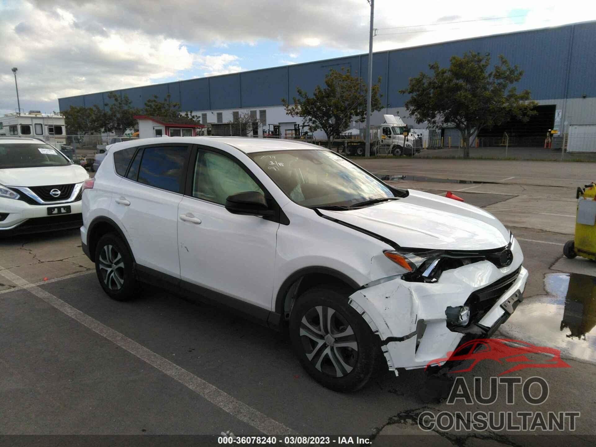 TOYOTA RAV4 2018 - JTMZFREV2JJ211940