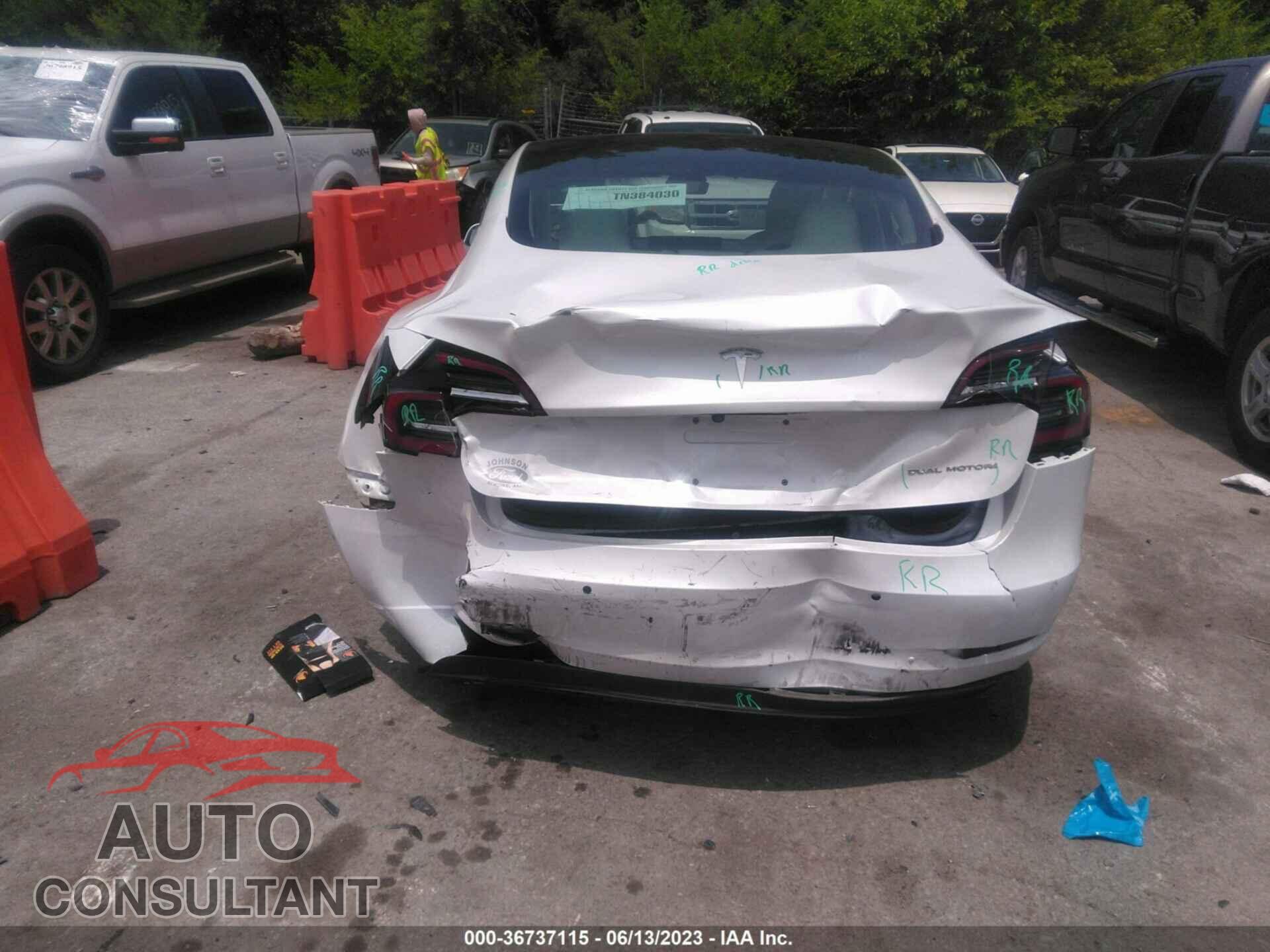 TESLA MODEL 3 2018 - 5YJ3E1EB4JF122202