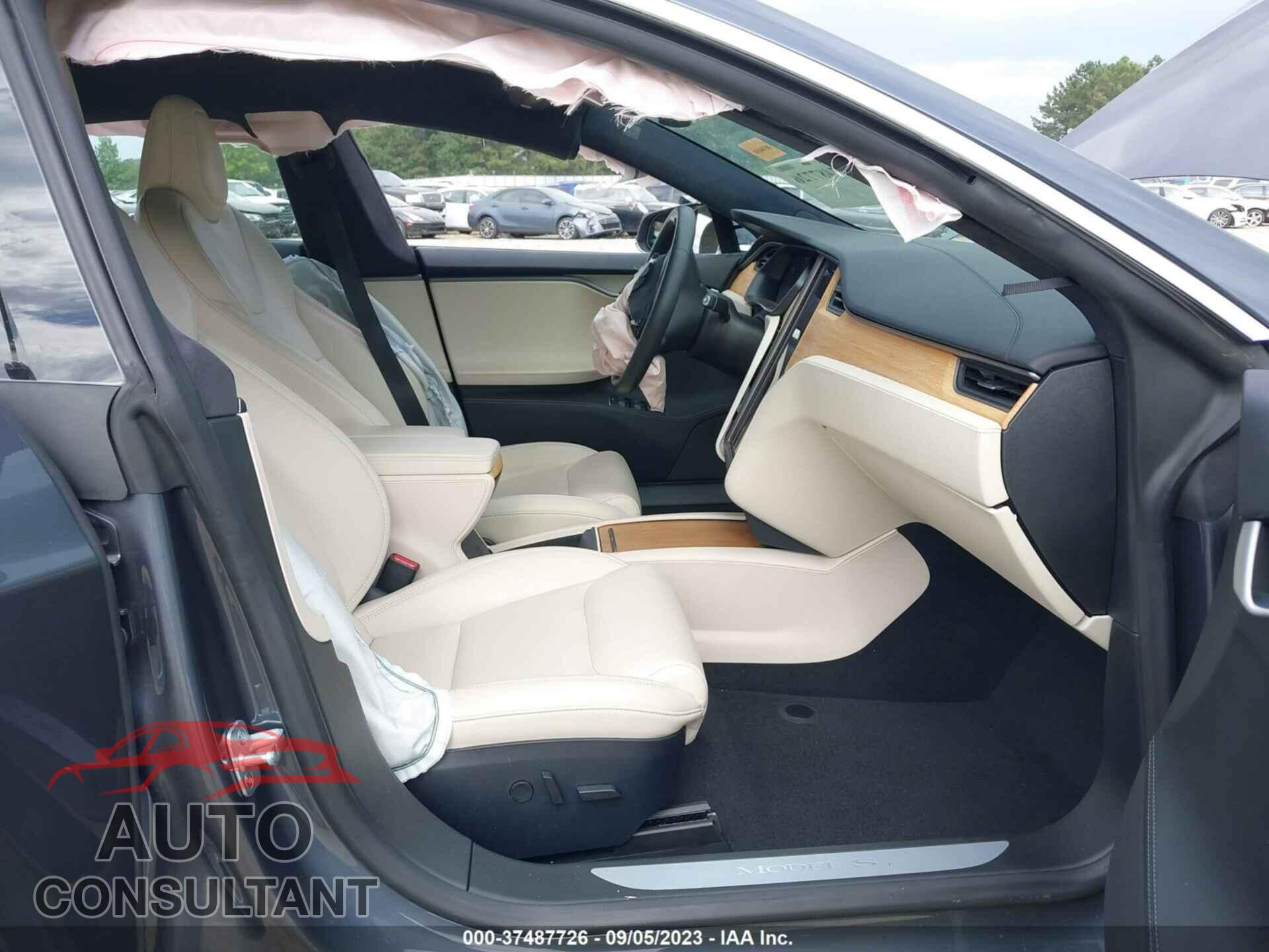 TESLA MODEL S 2020 - 5YJSA1E26LF395930