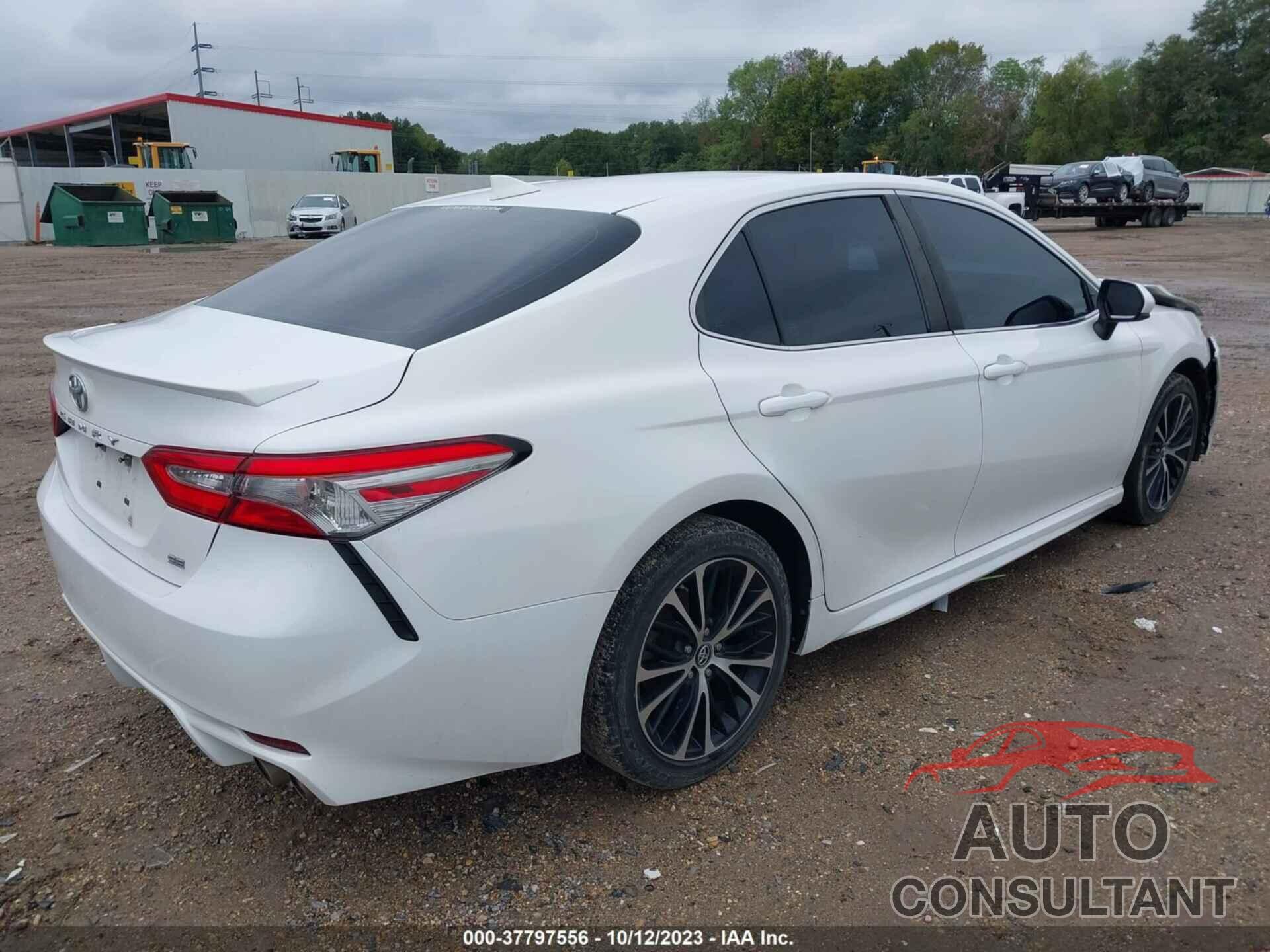 TOYOTA CAMRY 2019 - 4T1B11HK5KU688148