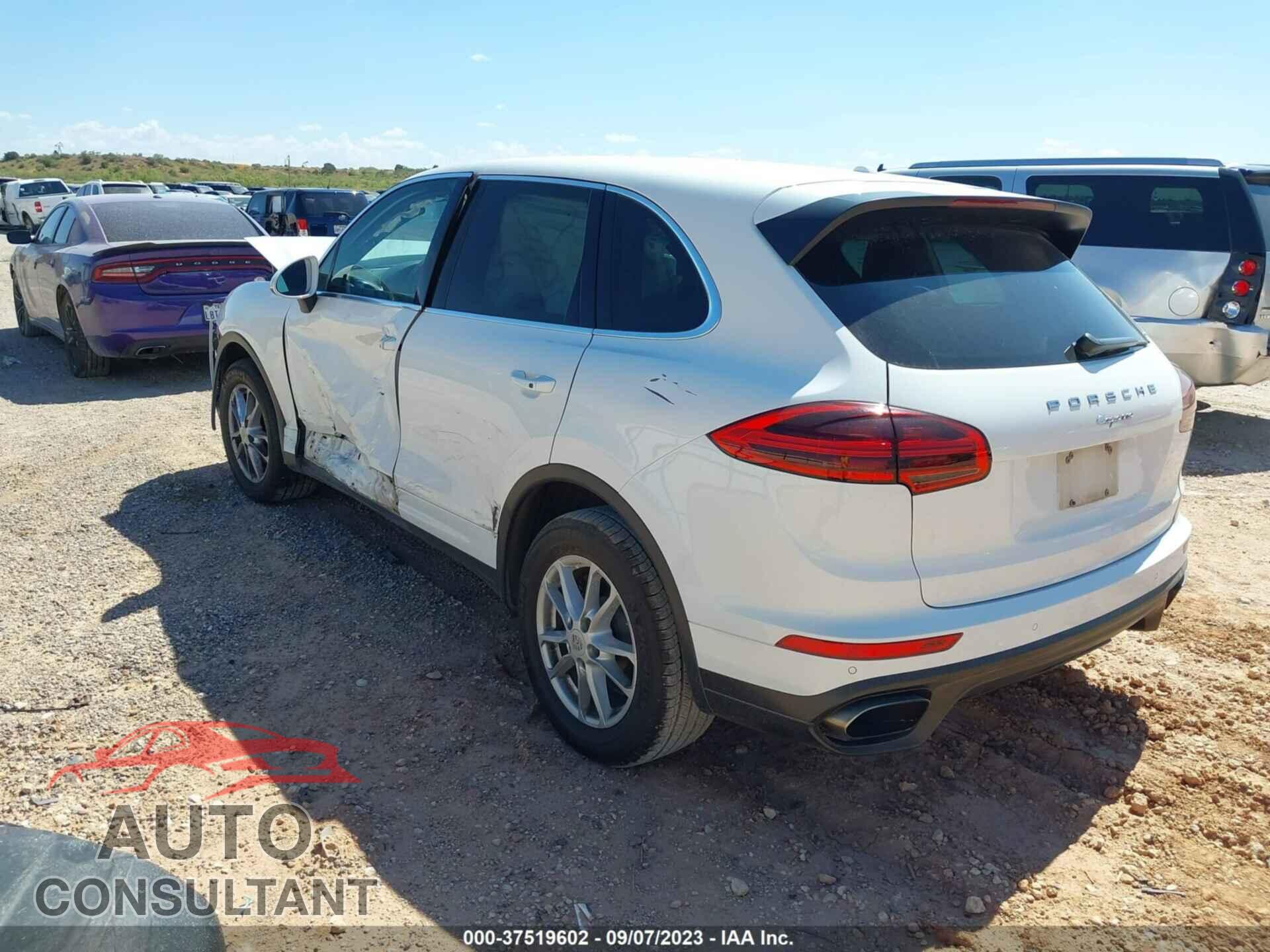 PORSCHE CAYENNE 2017 - WP1AA2A20HKA92058