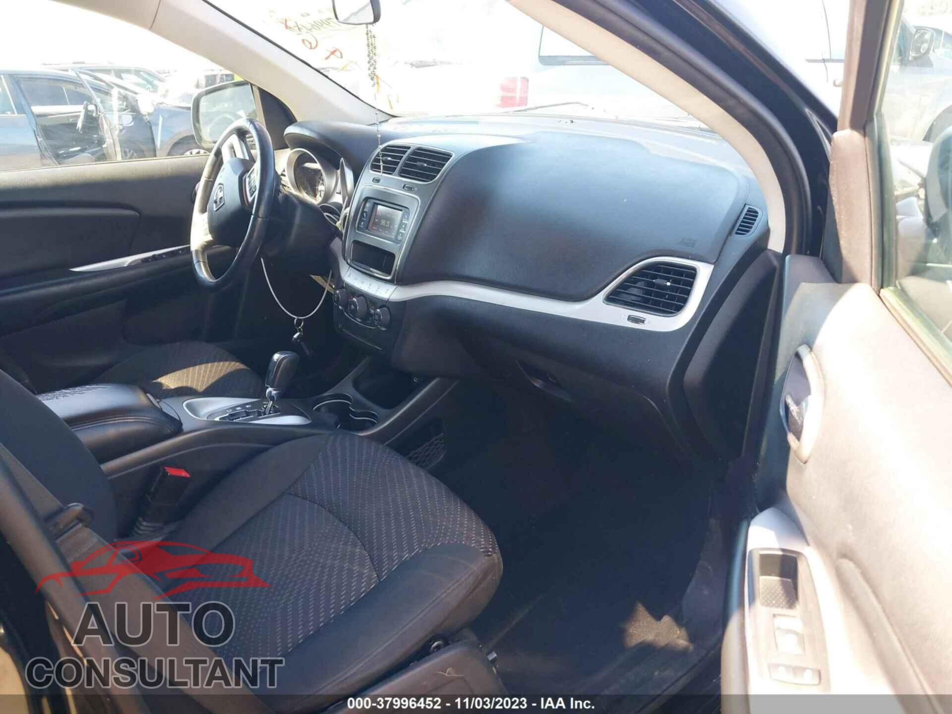 DODGE JOURNEY 2018 - 3C4PDCAB6JT242557