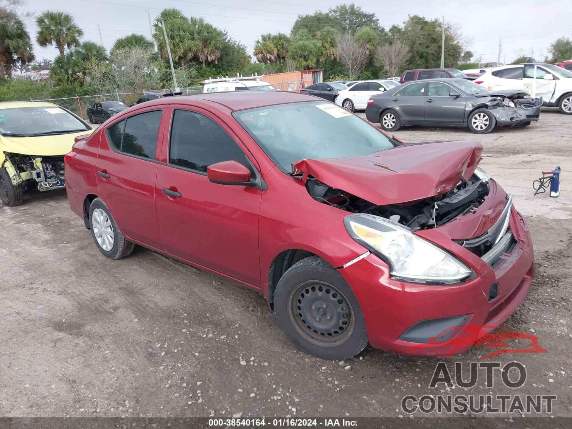 NISSAN VERSA 2017 - 3N1CN7AP3HL890885