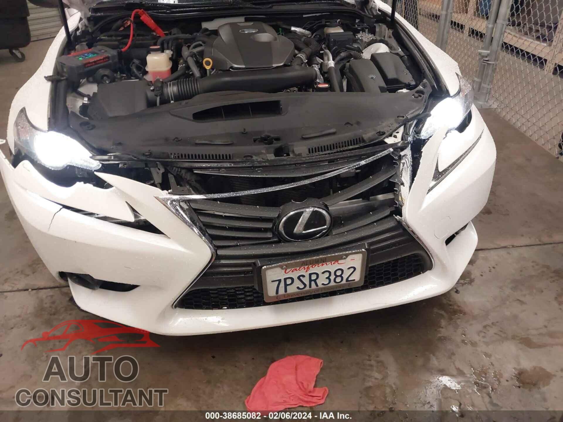 LEXUS IS 2016 - JTHBA1D28G5011508