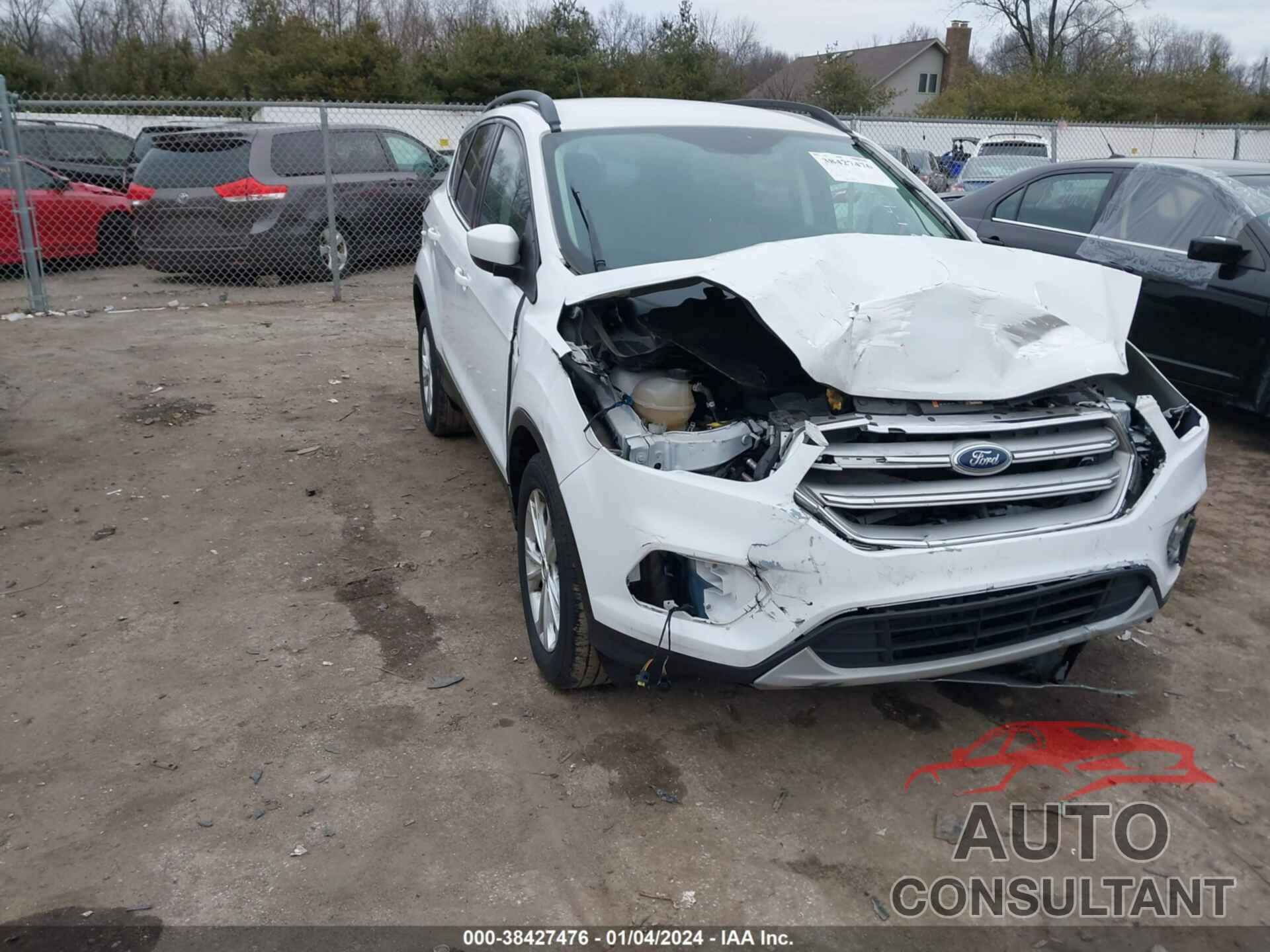 FORD ESCAPE 2018 - 1FMCU0GD4JUB39970