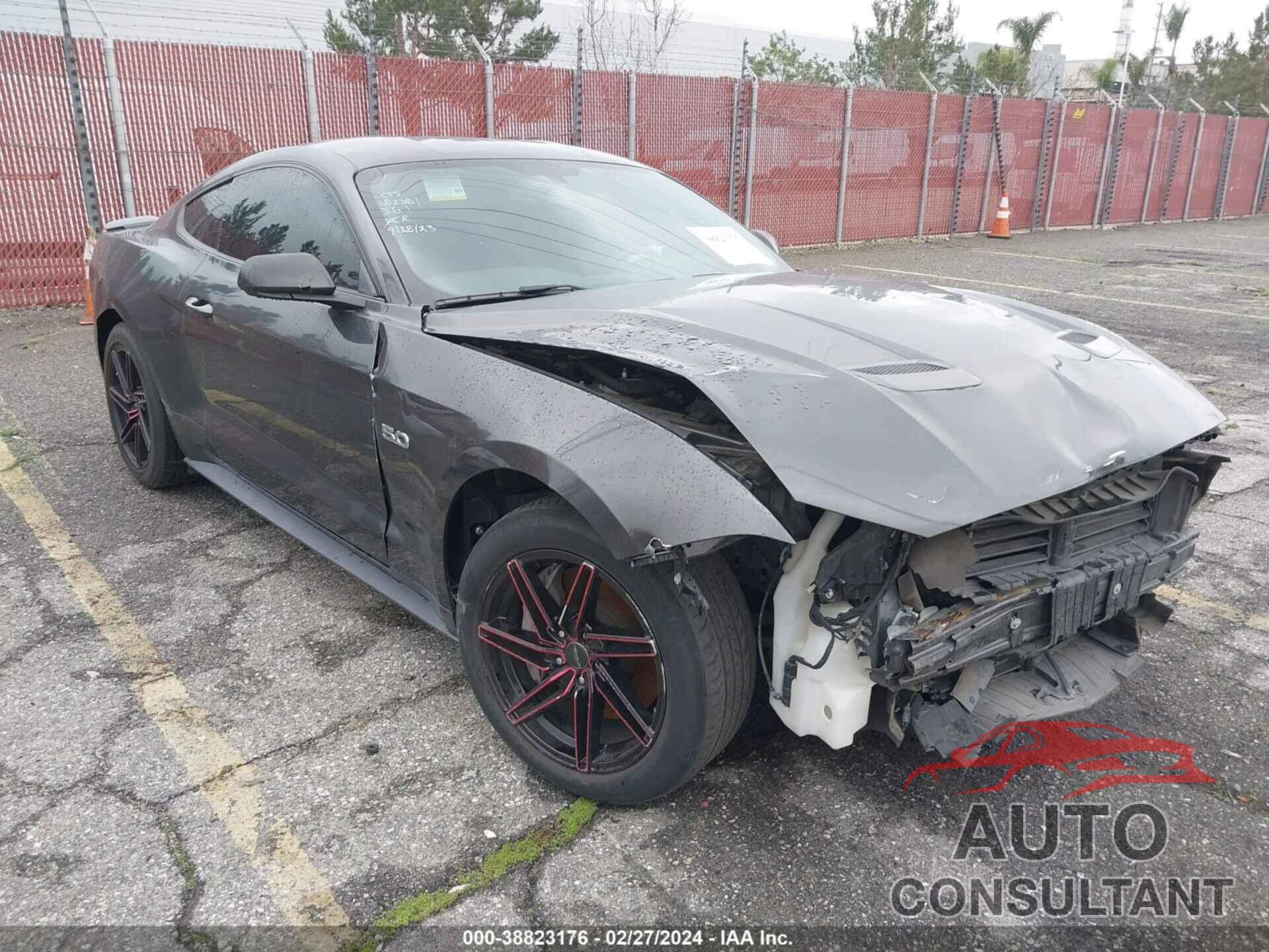 FORD MUSTANG 2018 - 1FA6P8CF8J5185235