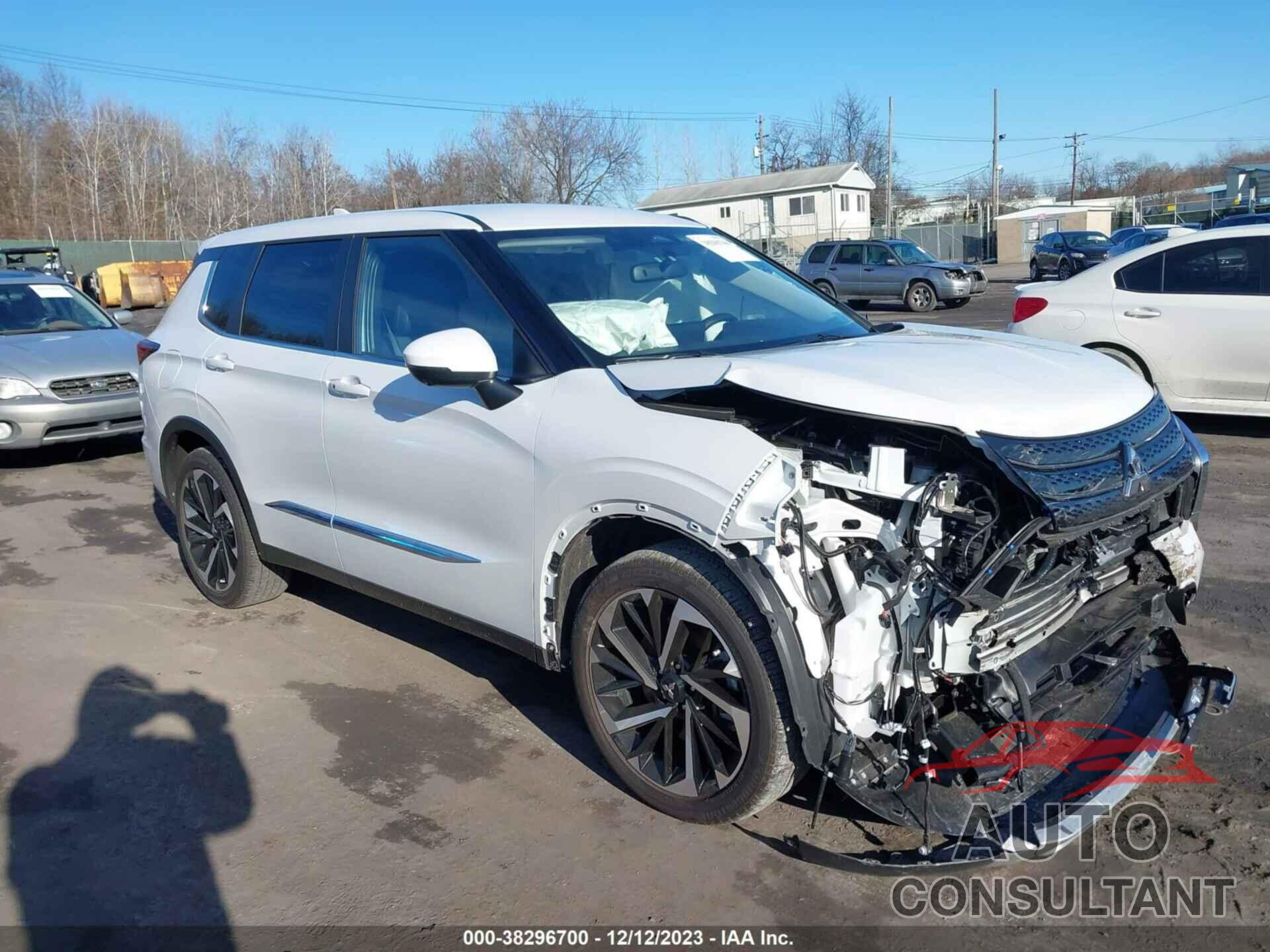 MITSUBISHI OUTLANDER 2022 - JA4J4UA88NZ091827