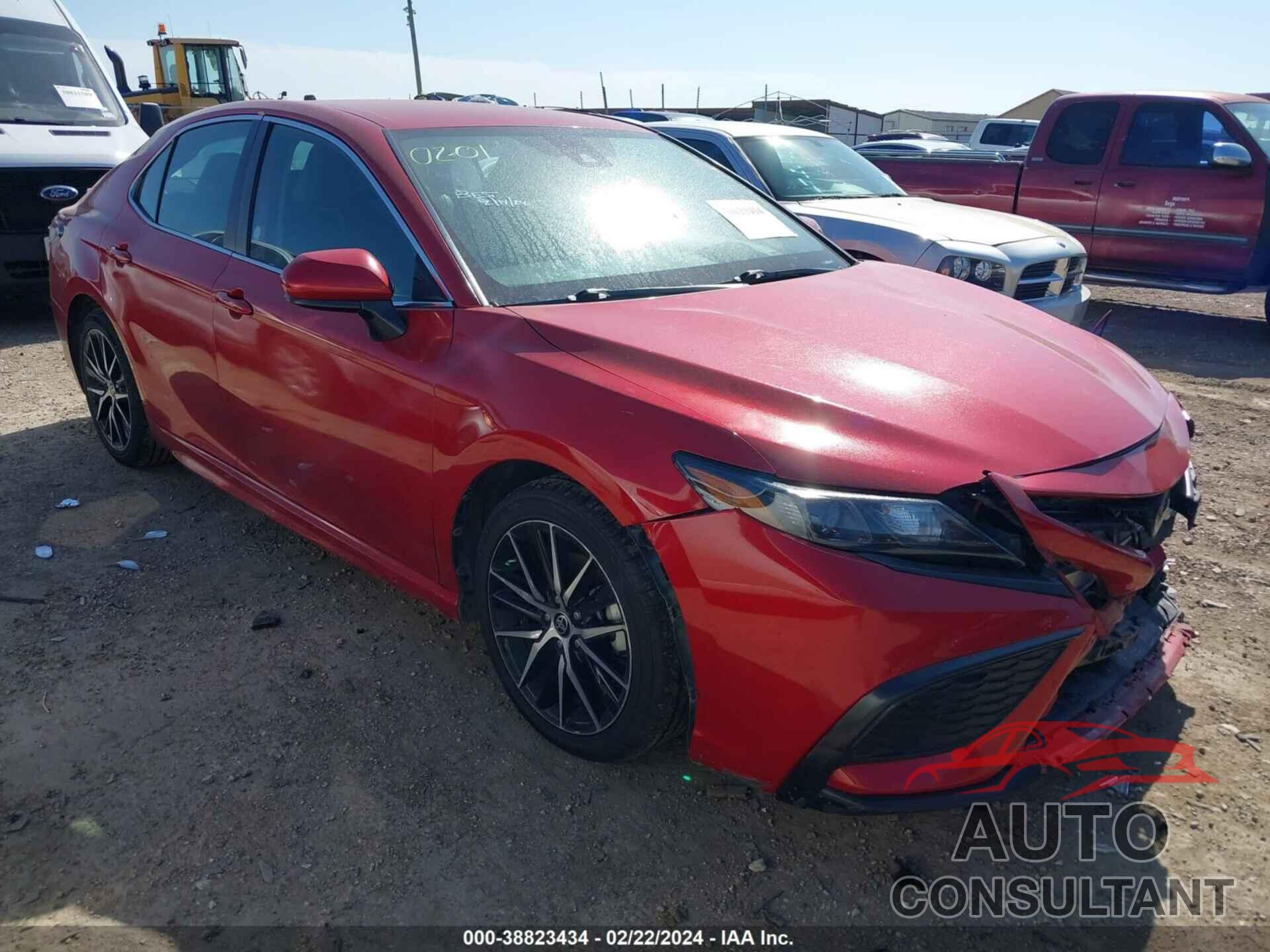 TOYOTA CAMRY 2021 - 4T1G11AK5MU467684