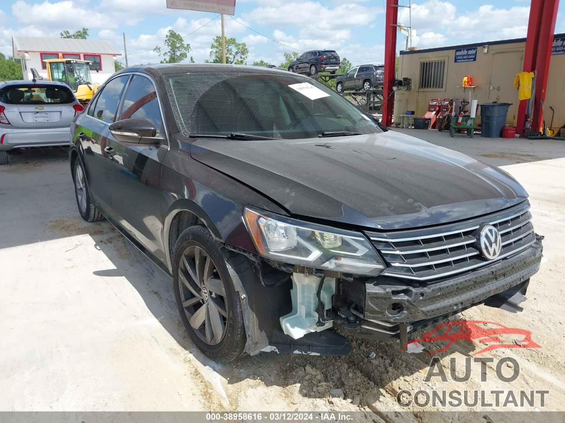 VOLKSWAGEN PASSAT 2018 - 1VWBA7A38JC022896