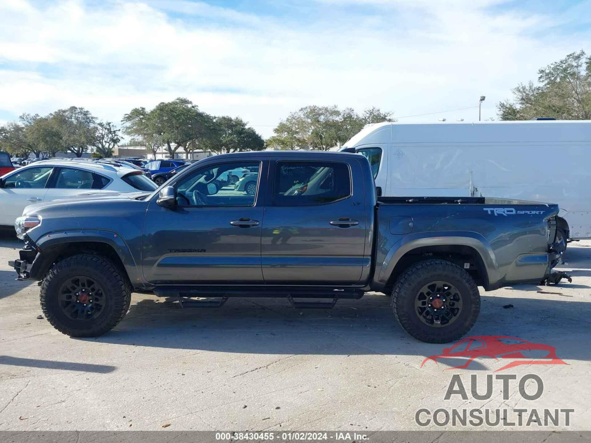 TOYOTA TACOMA 2022 - 3TMAZ5CN2NM185459