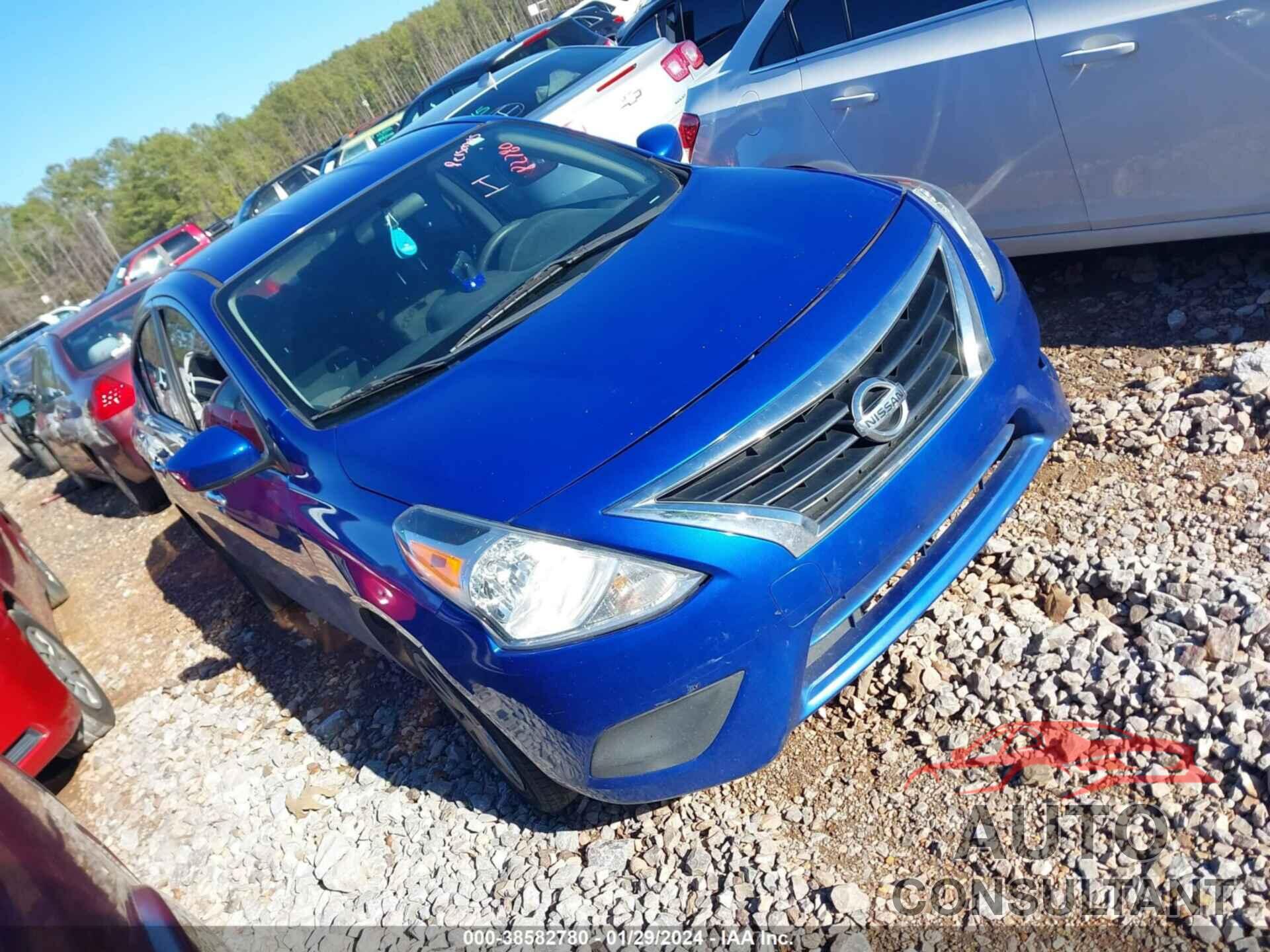 NISSAN VERSA 2017 - 3N1CN7AP2HL824411