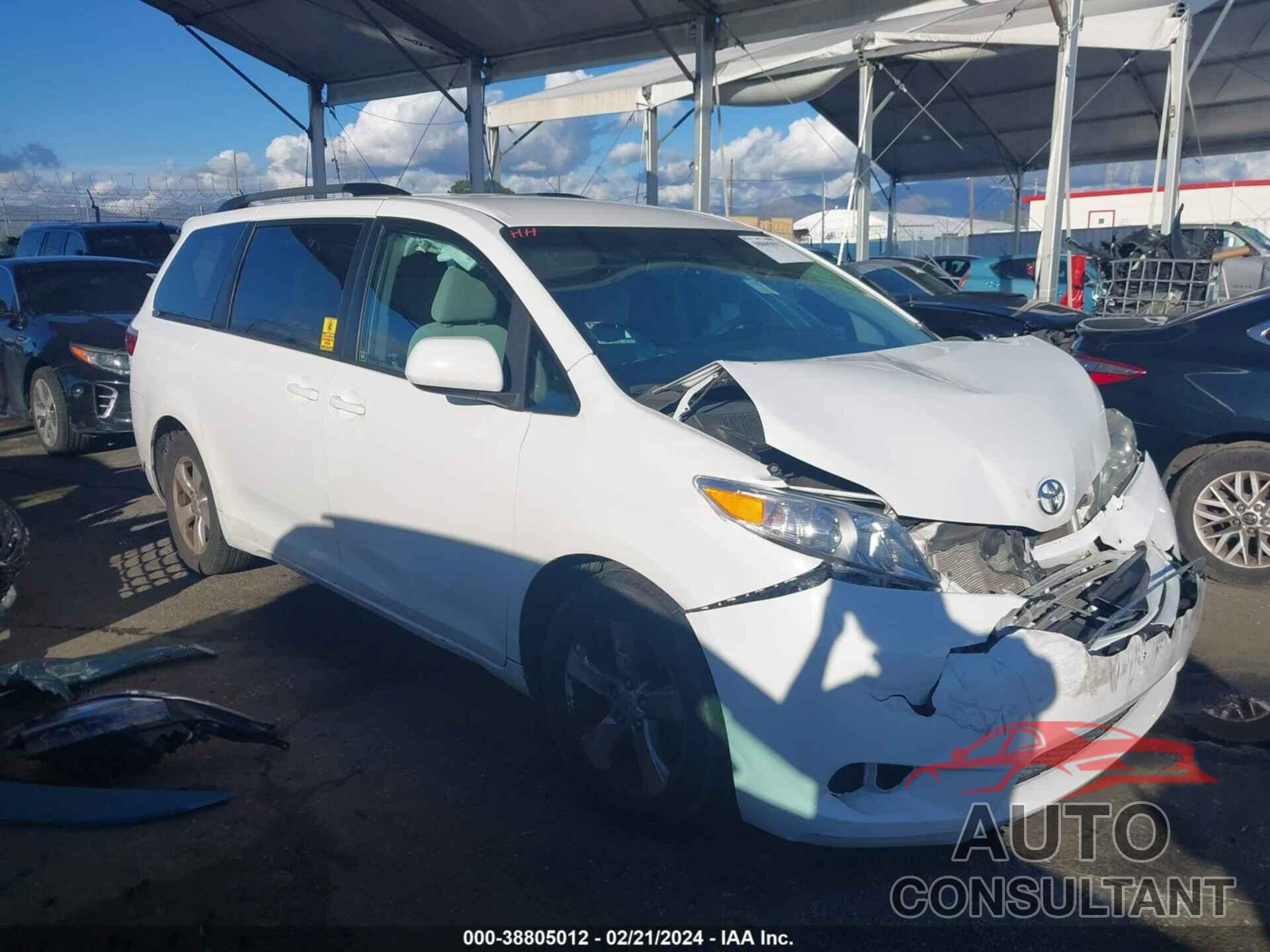 TOYOTA SIENNA 2017 - 5TDKZ3DC2HS808895