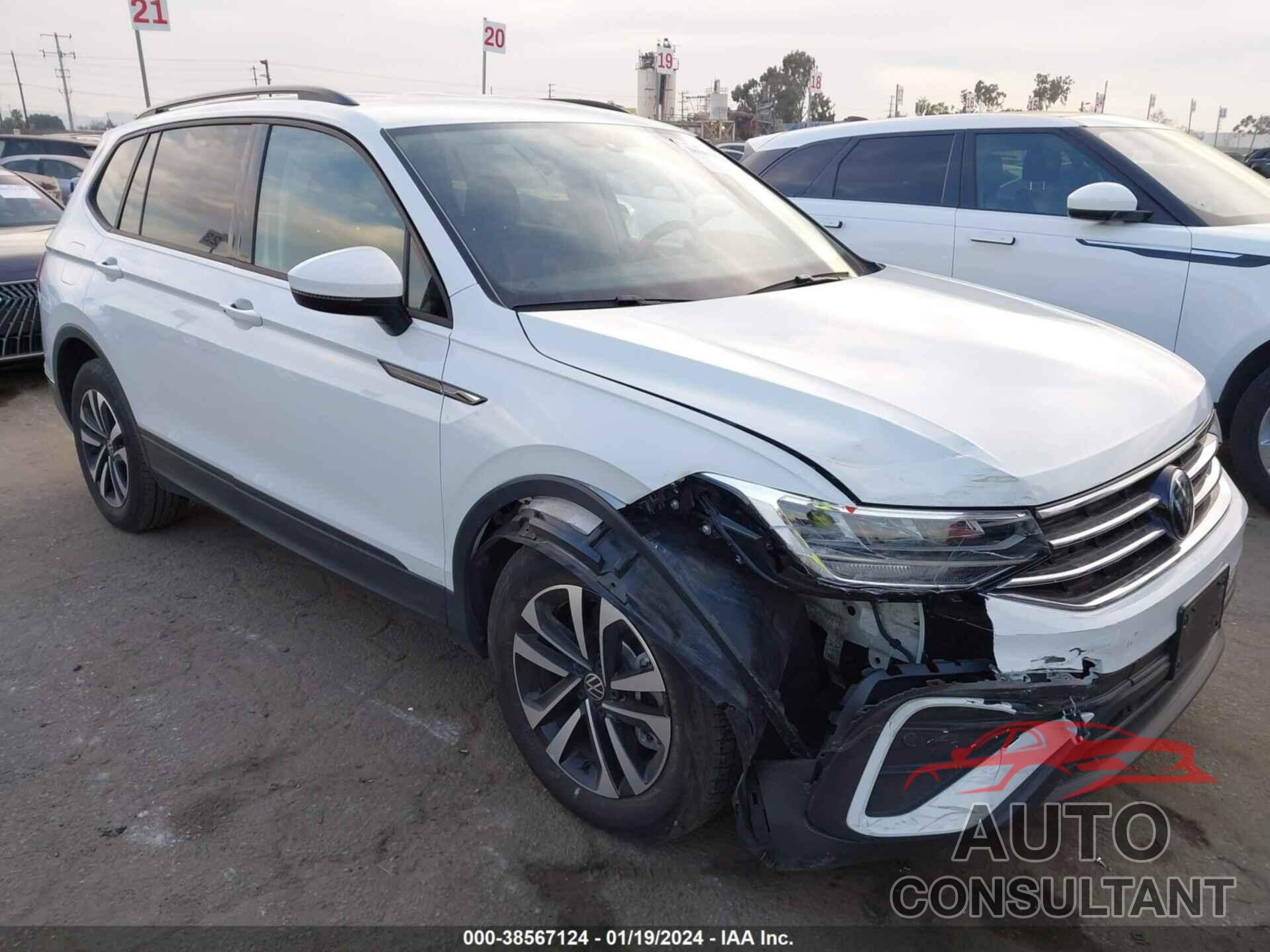 VOLKSWAGEN TIGUAN 2023 - 3VVRB7AX3PM018166