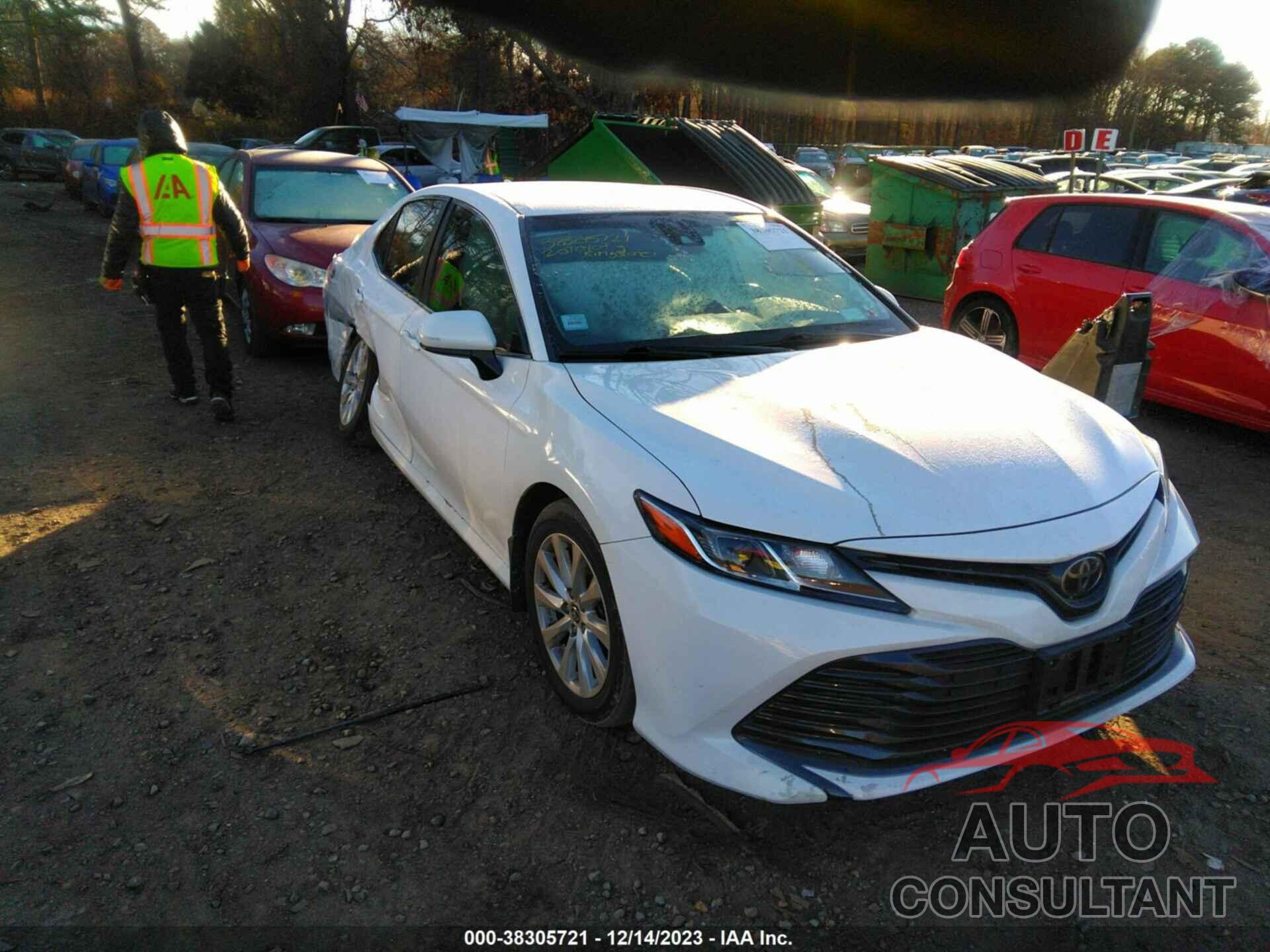 TOYOTA CAMRY 2020 - 4T1C11AK2LU956668