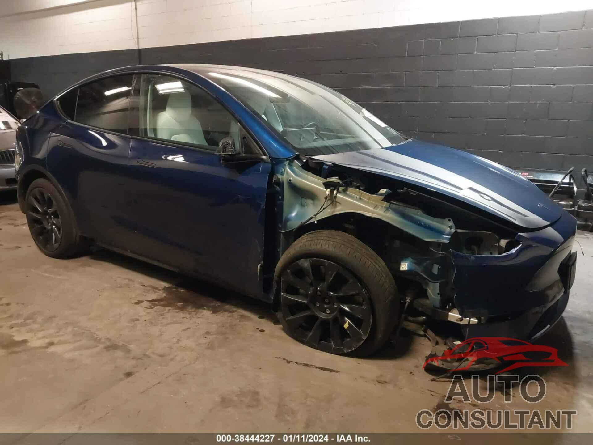 TESLA MODEL Y 2020 - 5YJYGDEE8LF049382