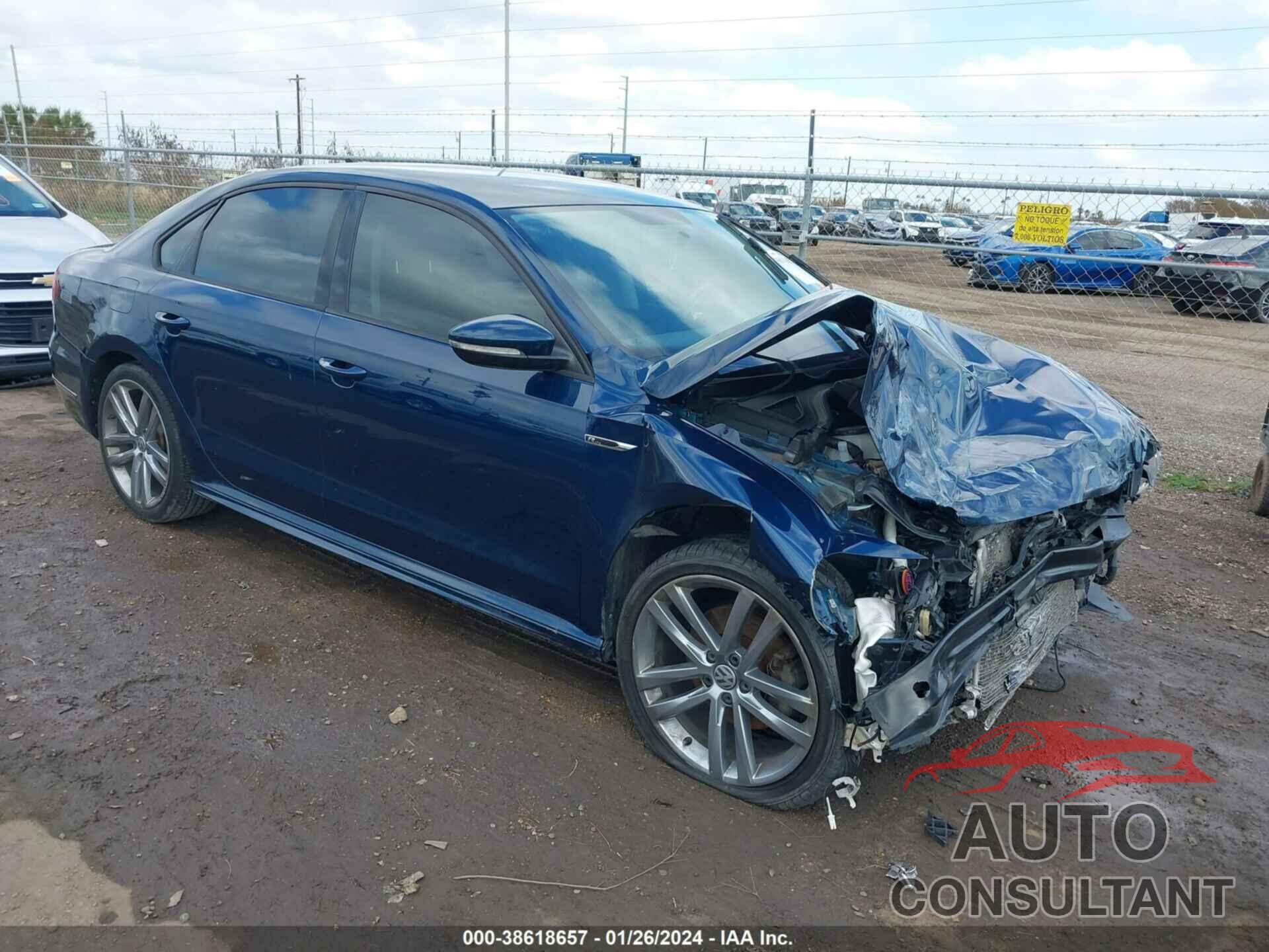 VOLKSWAGEN PASSAT 2018 - 1VWAA7A38JC027849