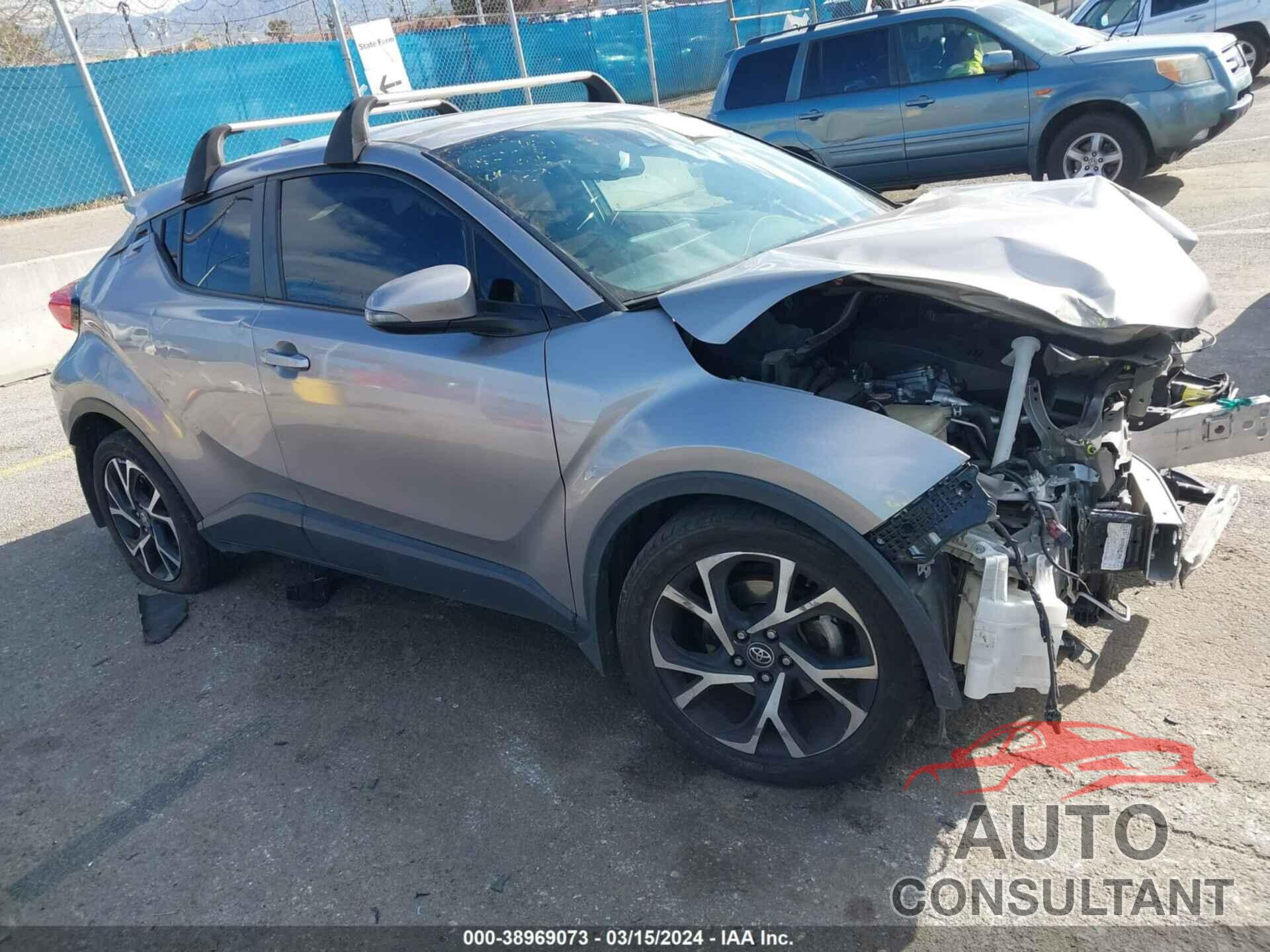 TOYOTA C-HR 2018 - NMTKHMBX4JR028867