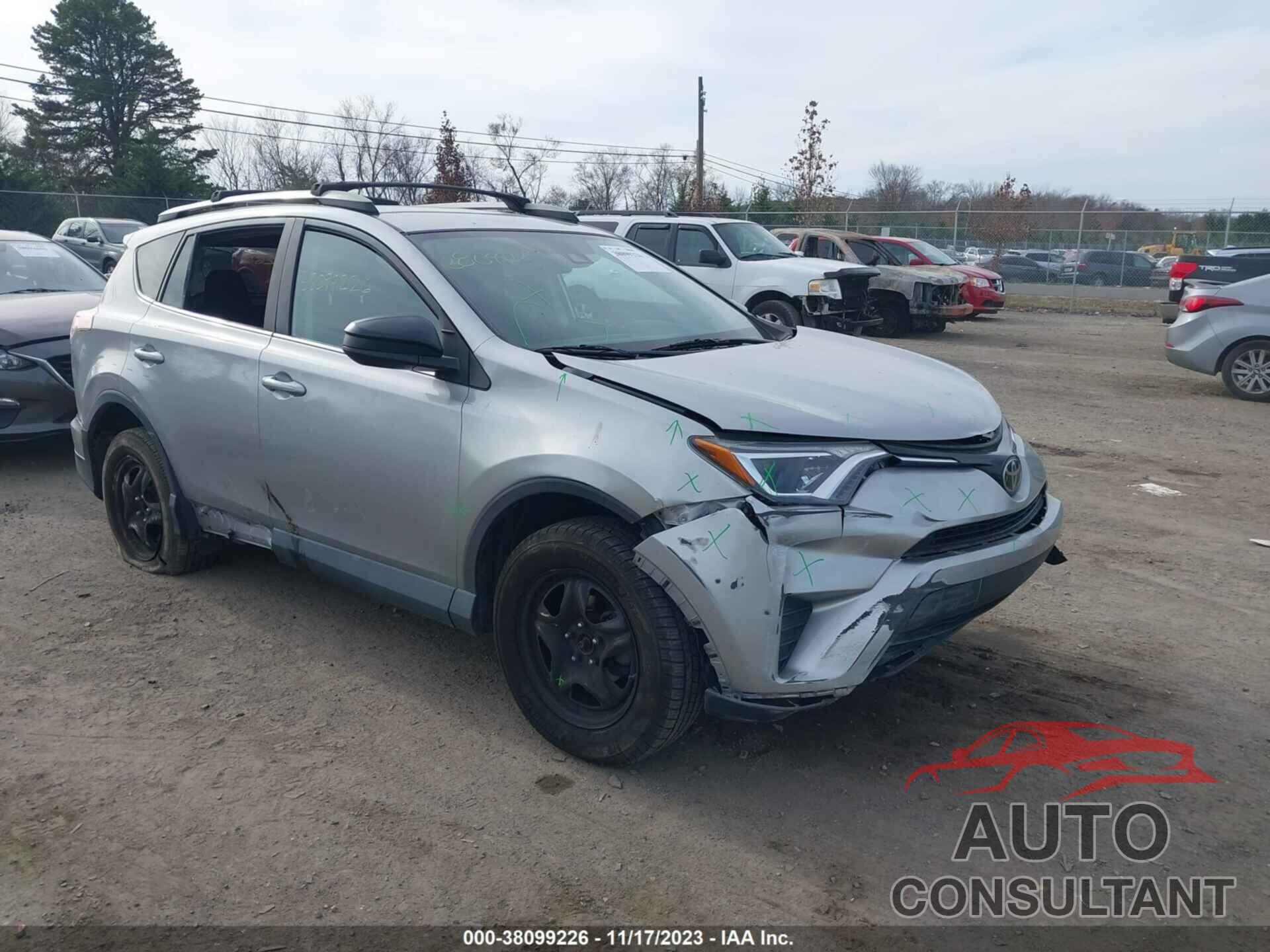 TOYOTA RAV4 2018 - 2T3ZFREV5JW426228