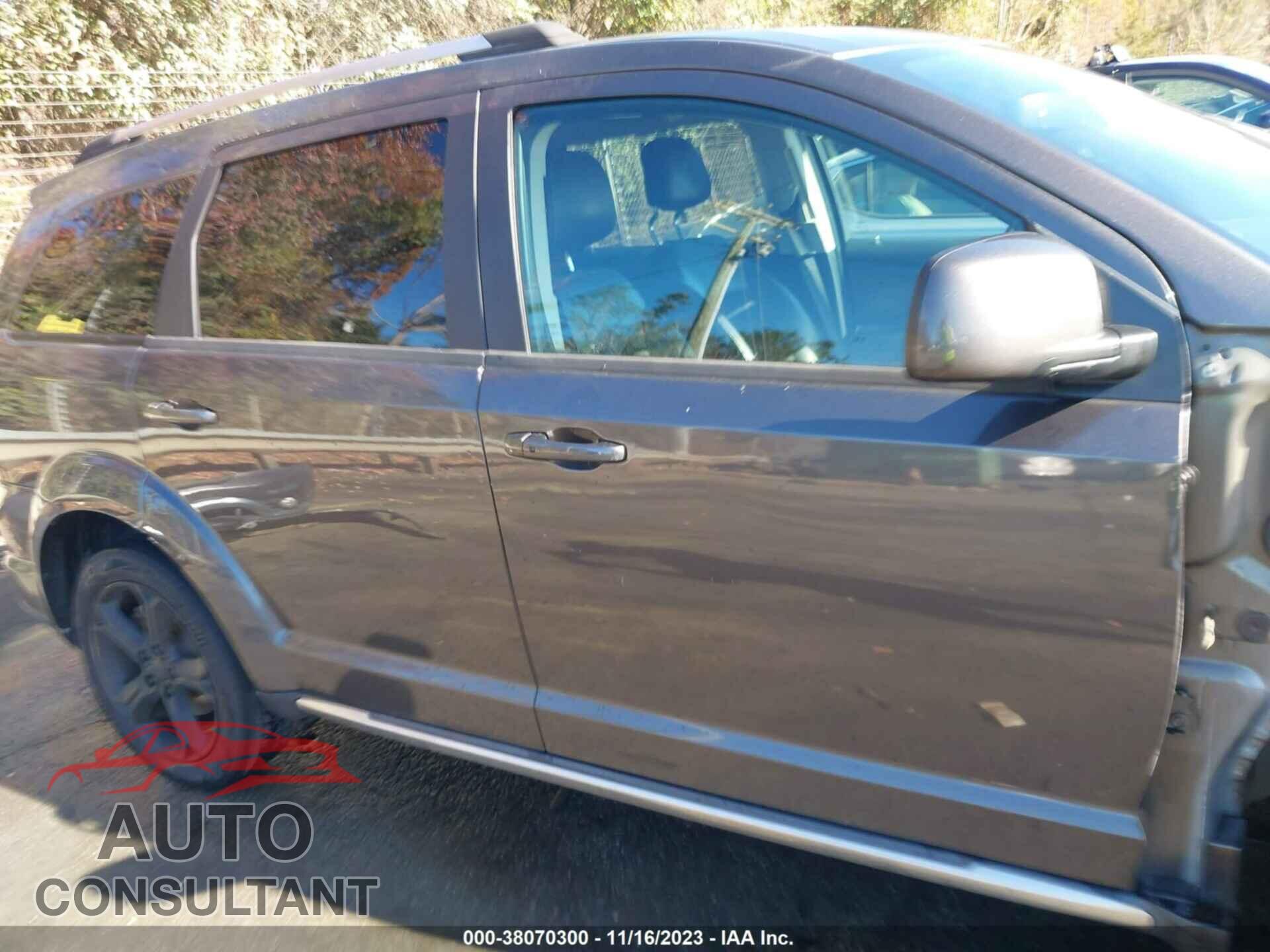 DODGE JOURNEY 2017 - 3C4PDCGGXHT542888