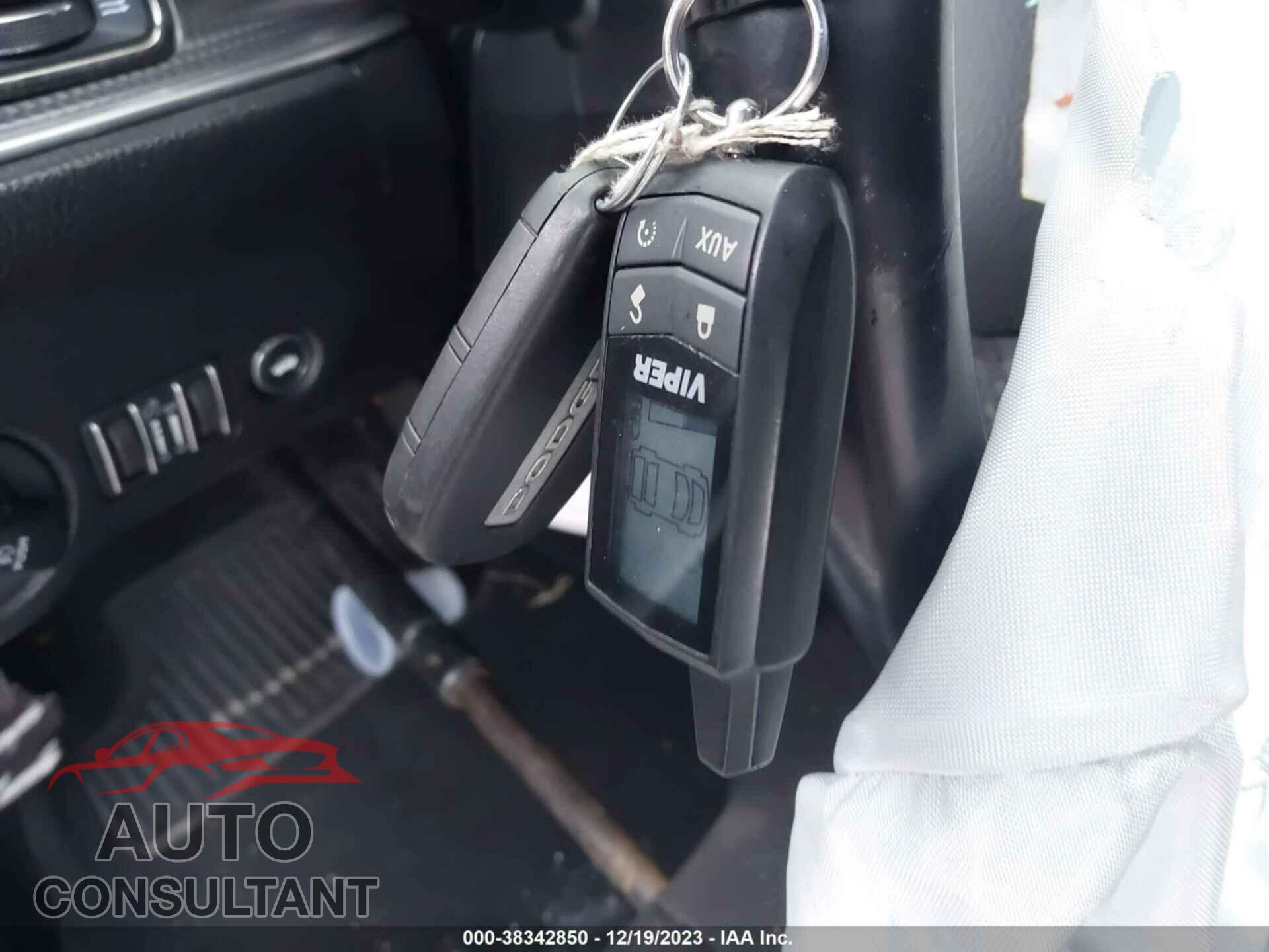 DODGE CHALLENGER 2019 - 2C3CDZBT4KH578389
