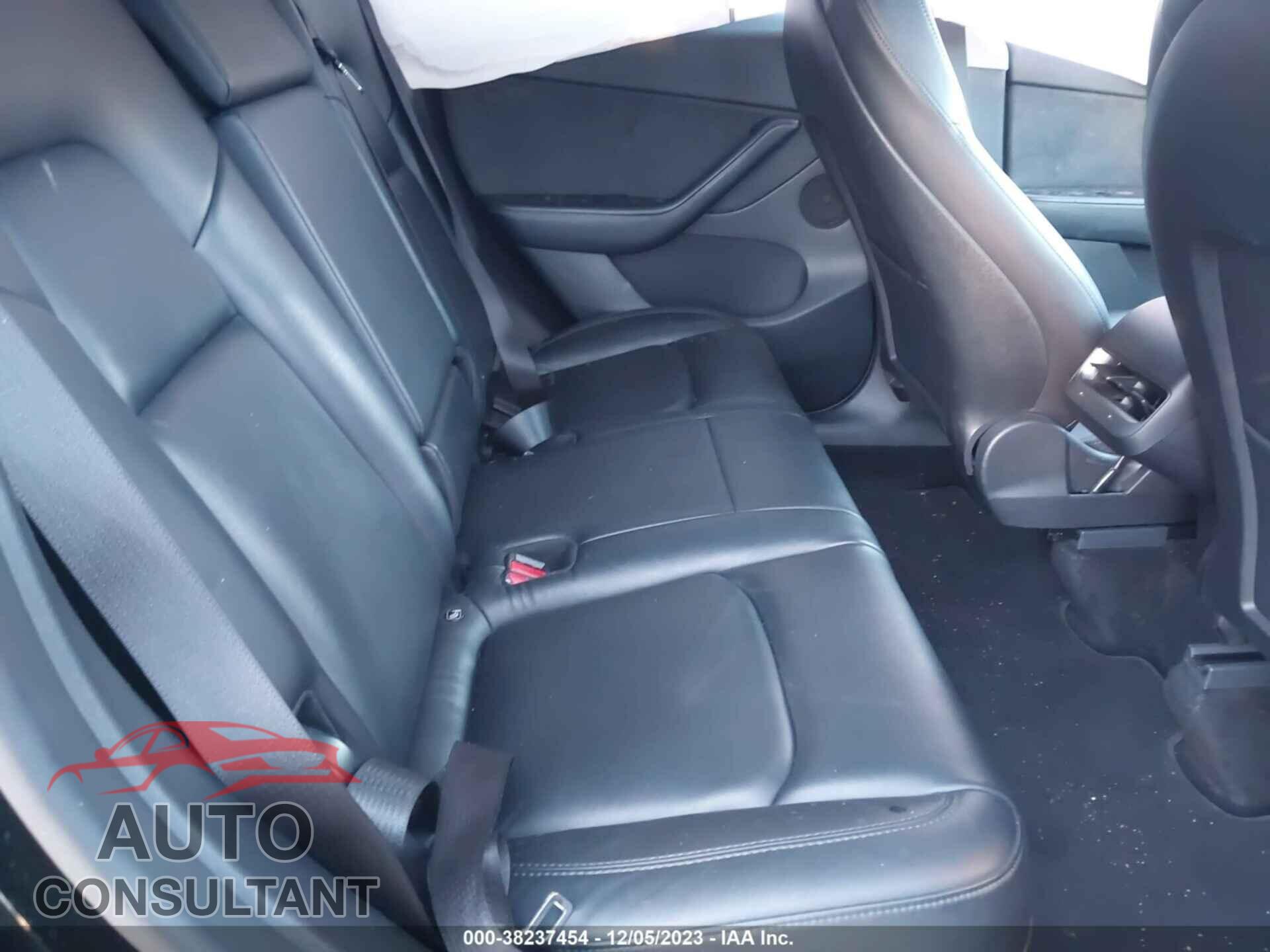 TESLA MODEL Y 2021 - 5YJYGDEF3MF246230