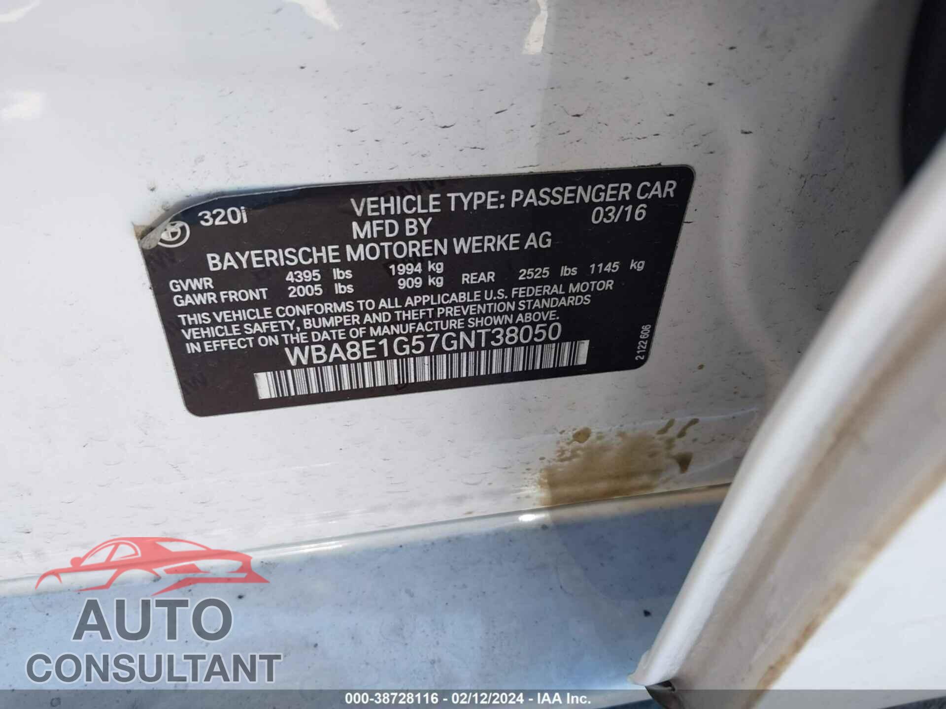 BMW 320I 2016 - WBA8E1G57GNT38050