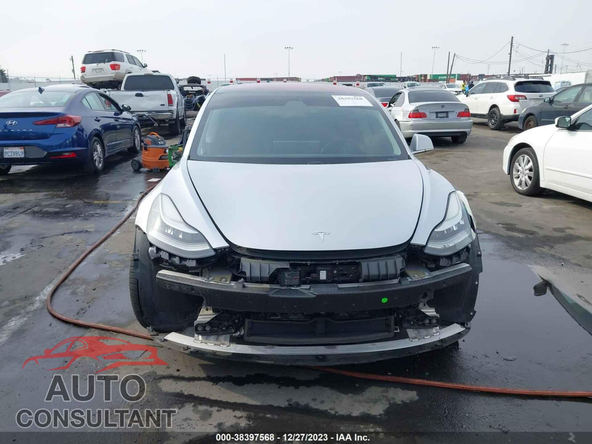 TESLA MODEL 3 2018 - 5YJ3E1EA8JF005200