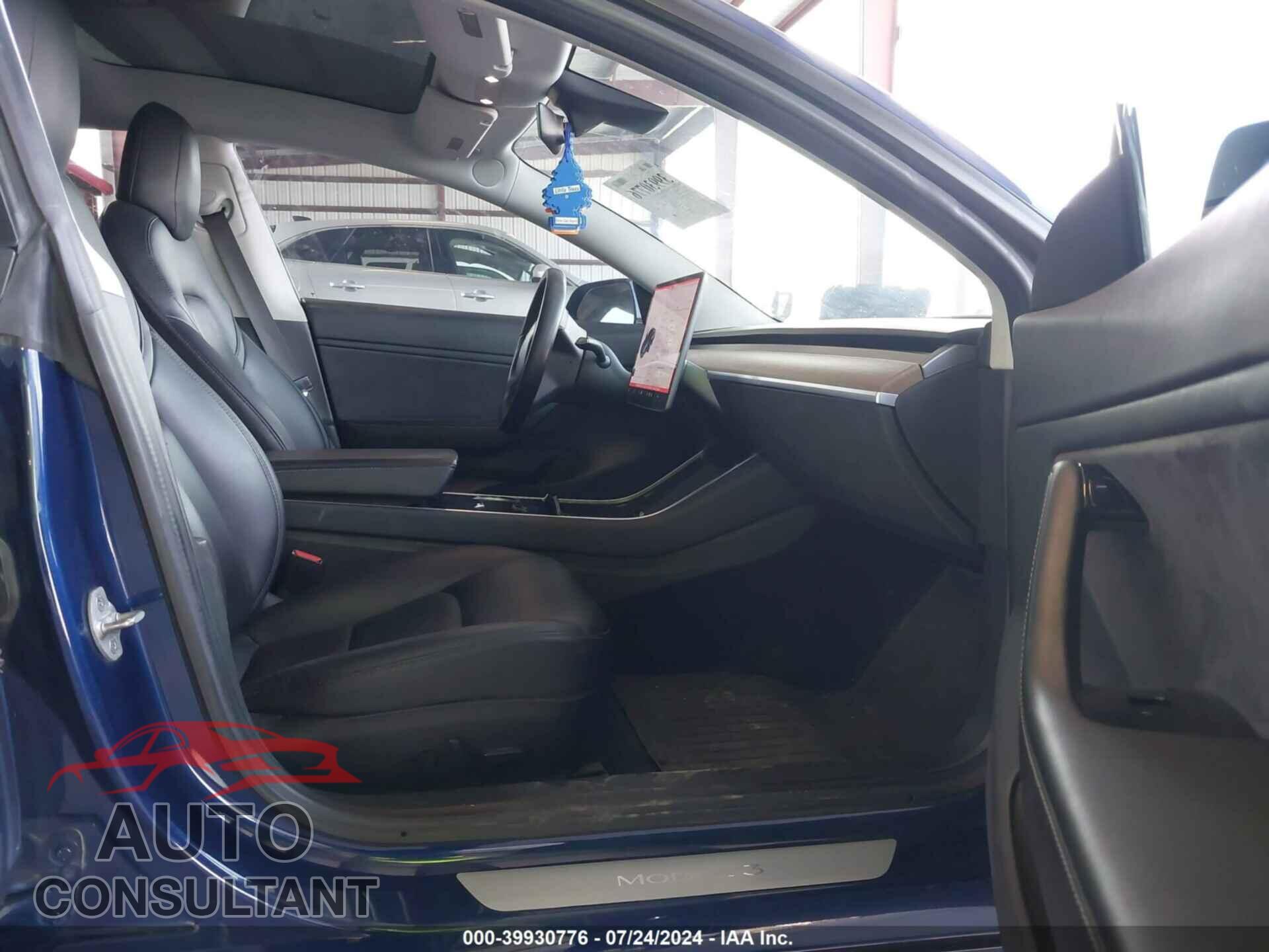 TESLA MODEL 3 2018 - 5YJ3E1EB4JF092005