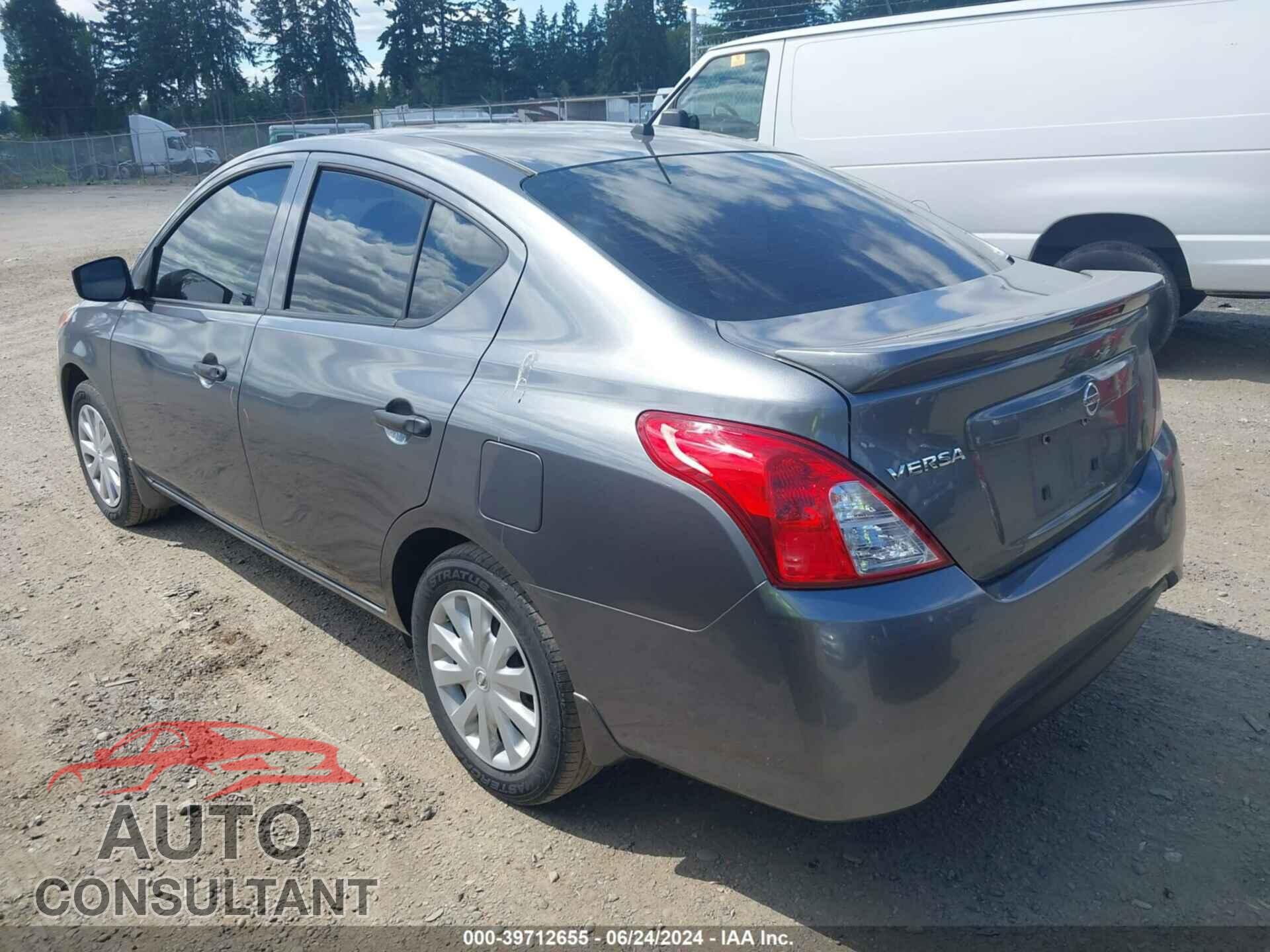 NISSAN VERSA 2017 - 3N1CN7AP3HL807973