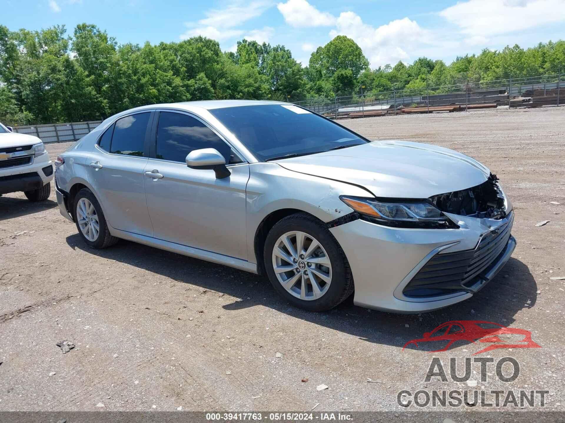 TOYOTA CAMRY 2021 - 4T1C11AK5MU528031