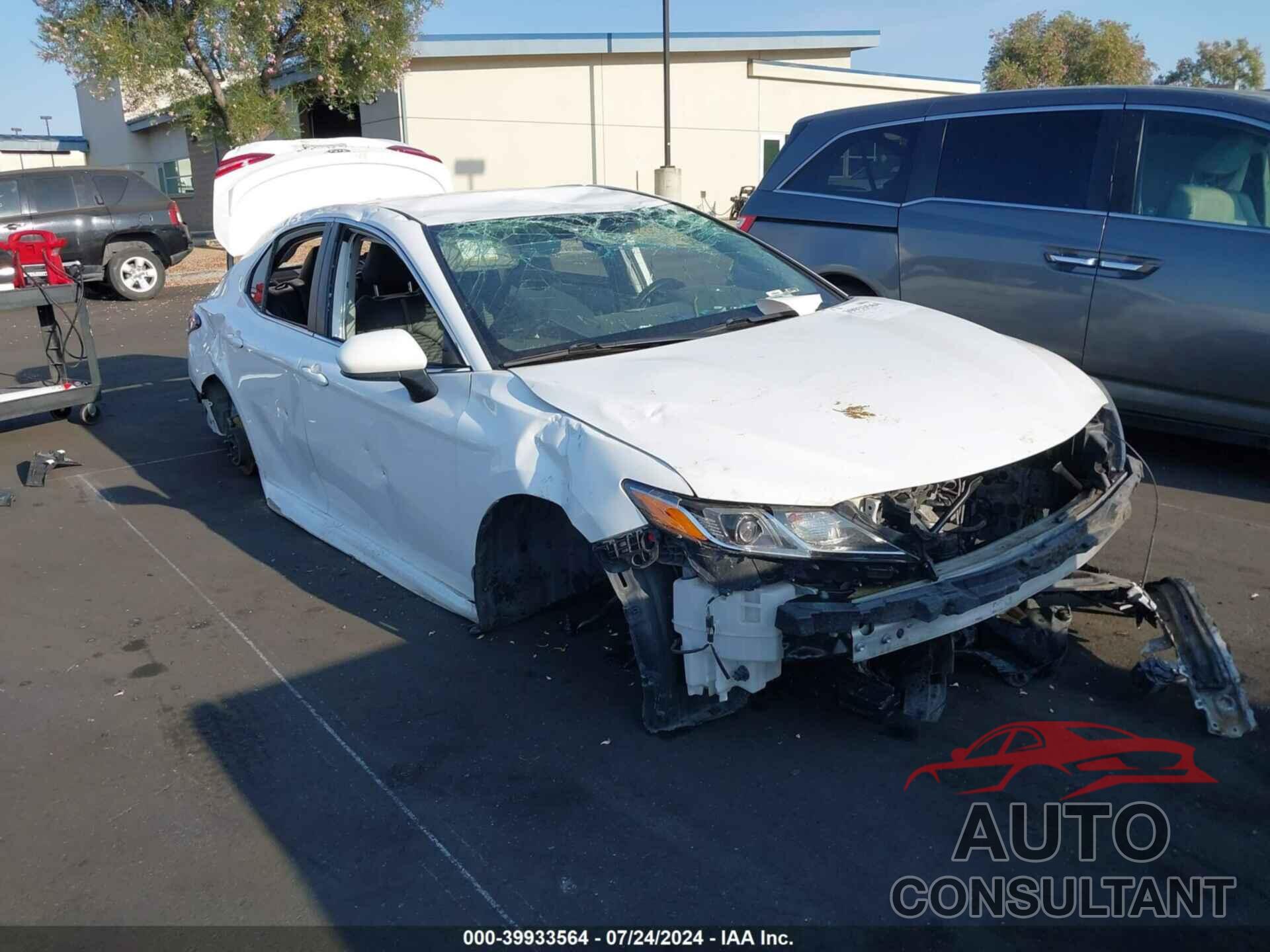 TOYOTA CAMRY 2020 - 4T1G11AK0LU887996