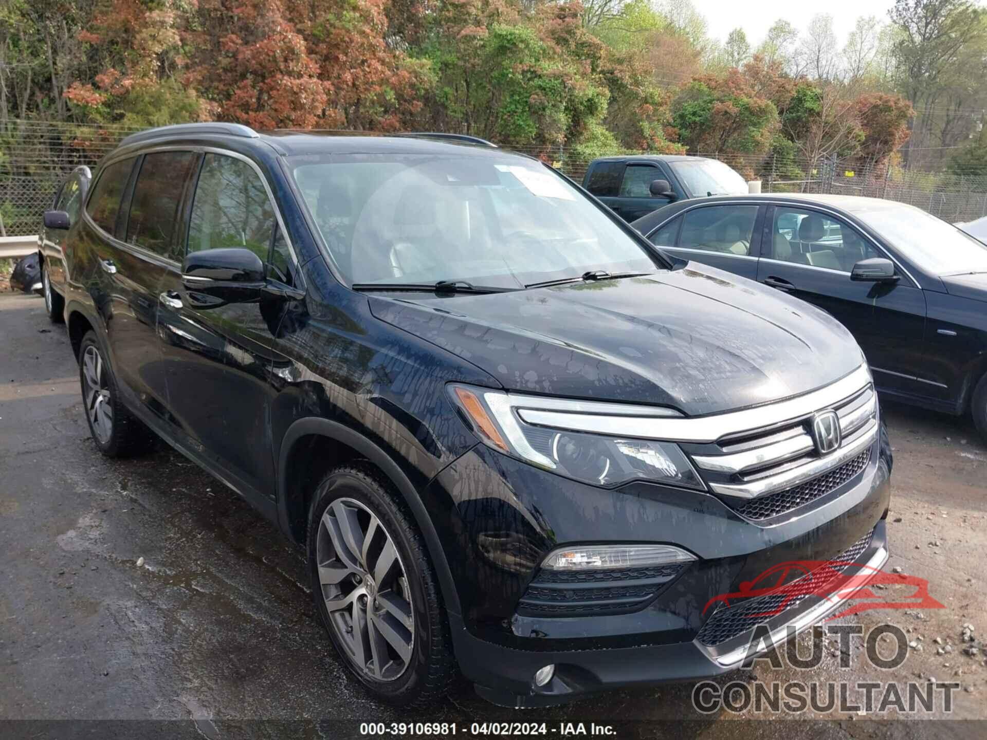 HONDA PILOT 2017 - 5FNYF6H96HB036098