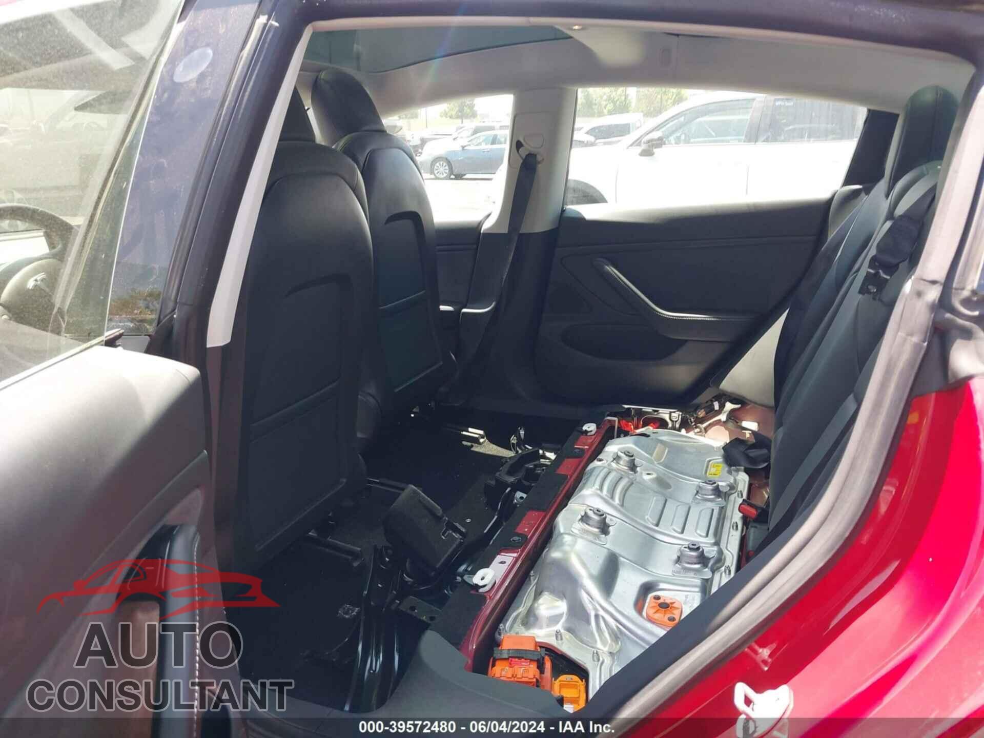 TESLA MODEL 3 2019 - 5YJ3E1EB4KF214007
