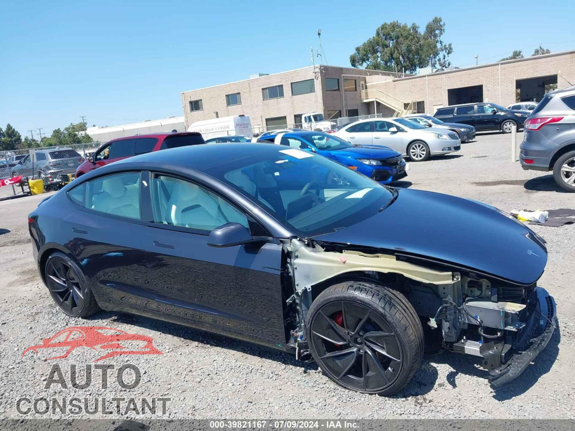 TESLA MODEL 3 2024 - 5YJ3E1ET7RF784327