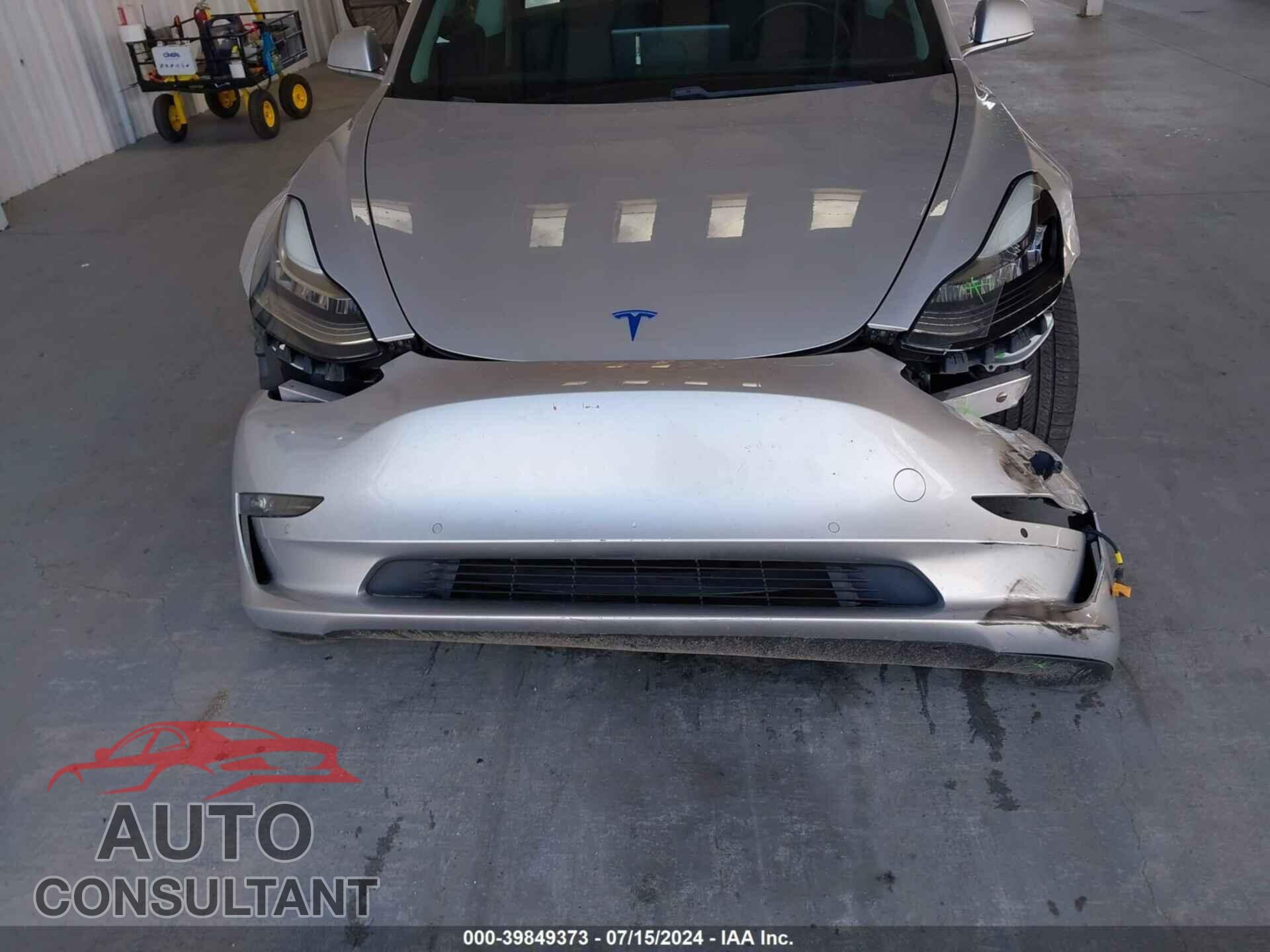 TESLA MODEL 3 2018 - 5YJ3E1EA4JF016596