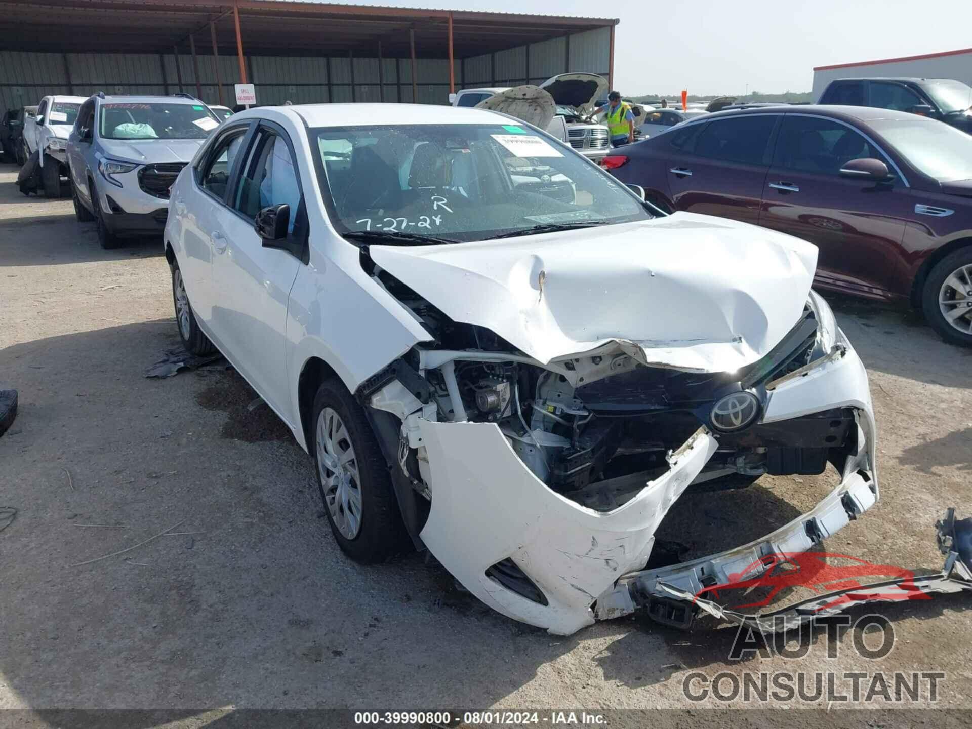 TOYOTA COROLLA 2018 - 5YFBURHE9JP795784
