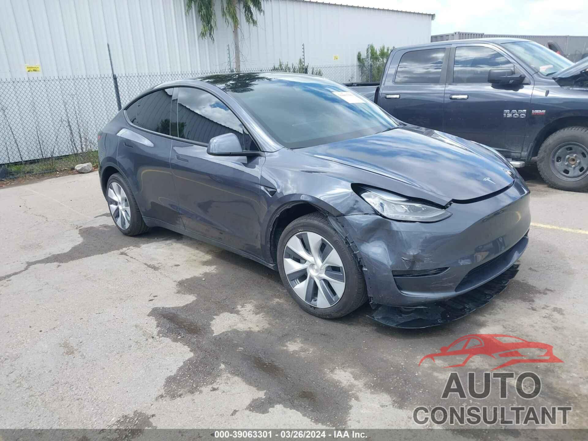 TESLA MODEL Y 2023 - 7SAYGDEE3PF915353