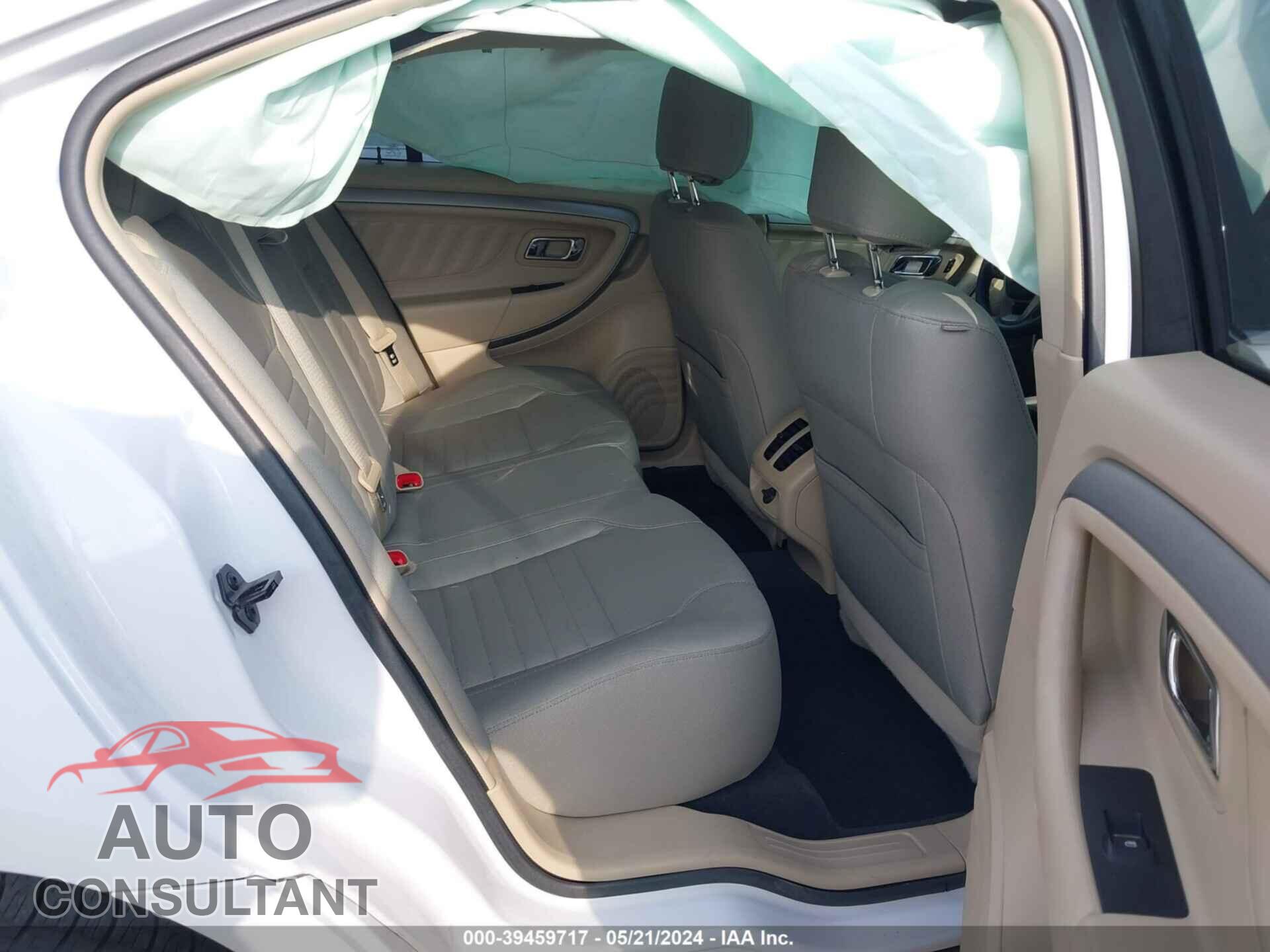 FORD TAURUS 2017 - 1FAHP2D80HG111456